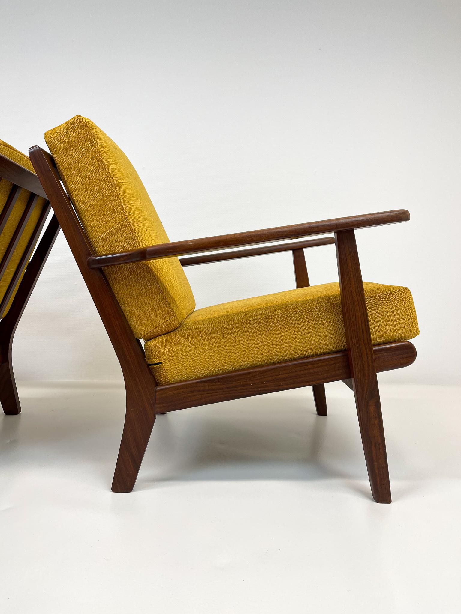 Midcentury Easy Chairs Model Ge-88 Massive Teak Wood GETAMA, Denmark, 1960s 2
