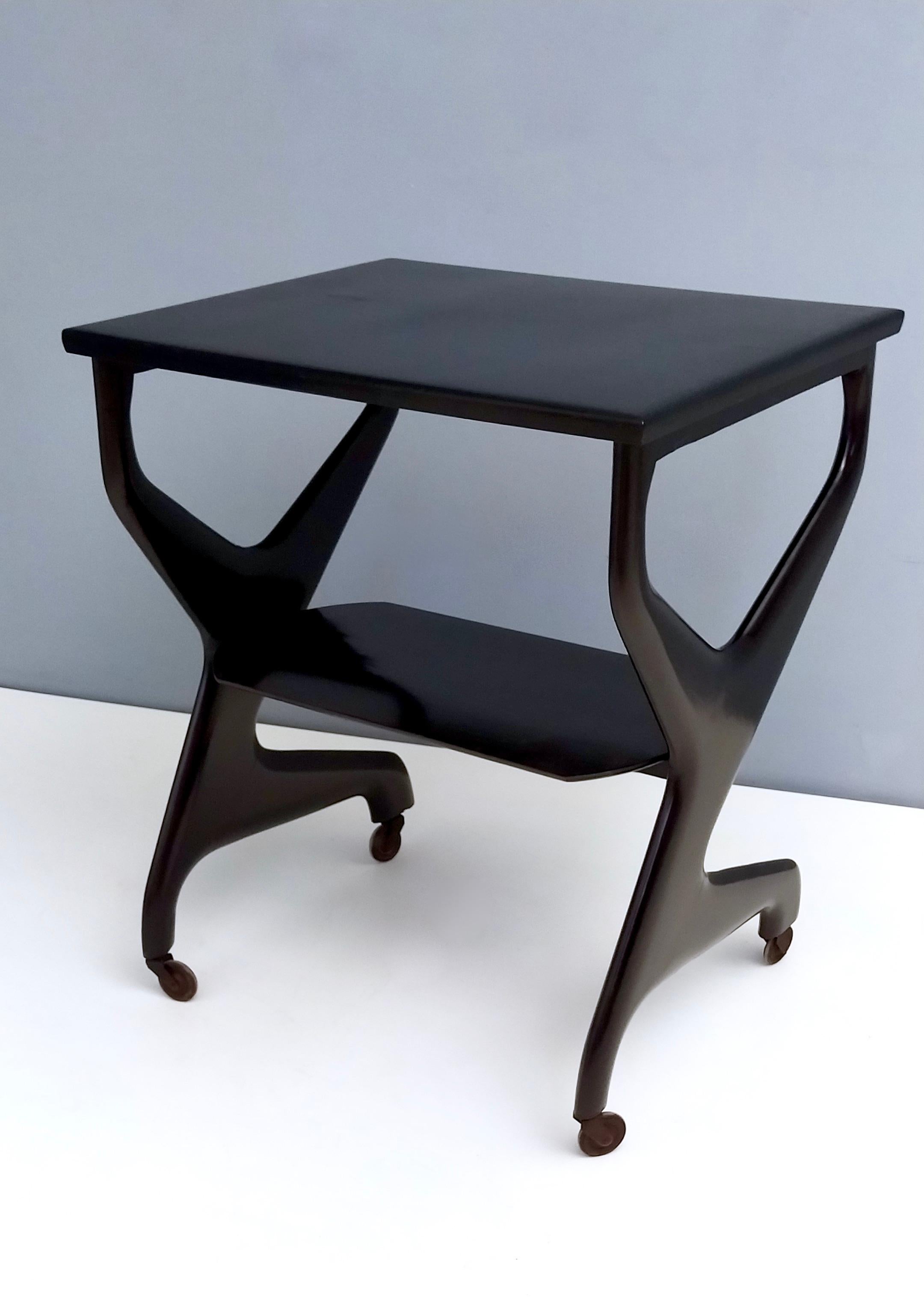 Postmodern Black Ebonized Beech Serving Cart in the Style of Ico Parisi, Italy In Excellent Condition For Sale In Bresso, Lombardy
