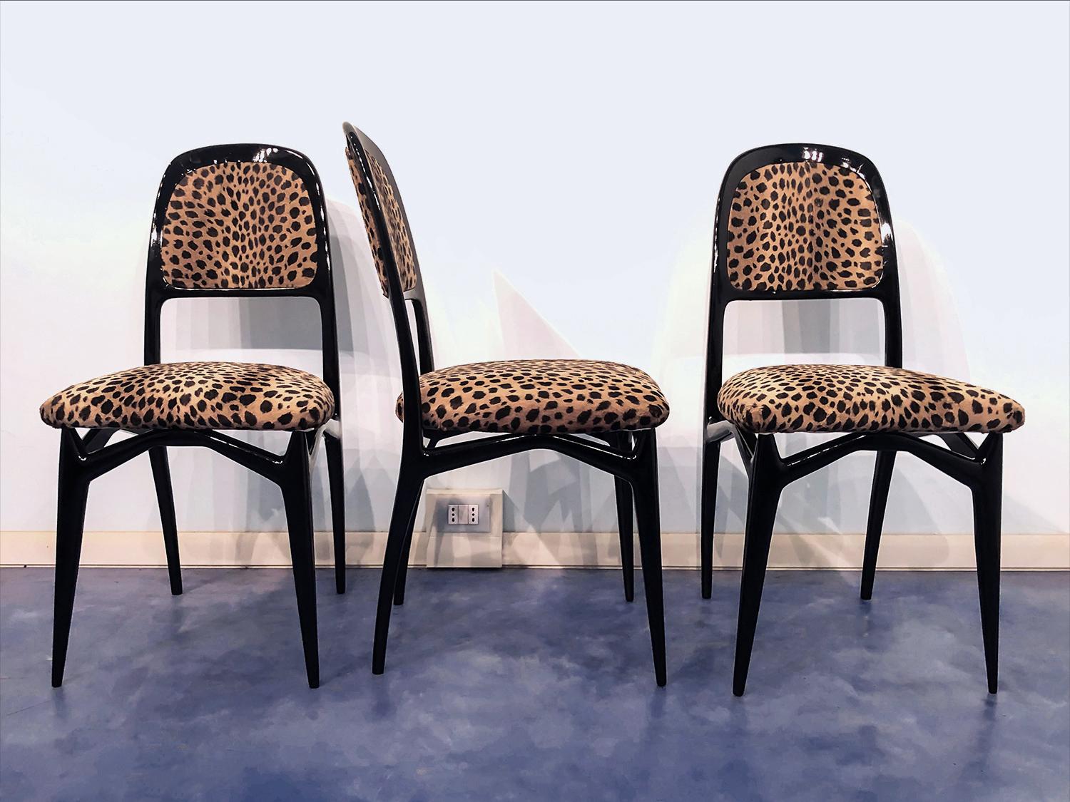 Italian Mid-Century Ebonized Dining Chairs by Vittorio Dassi, Set of Six, 1950s 11