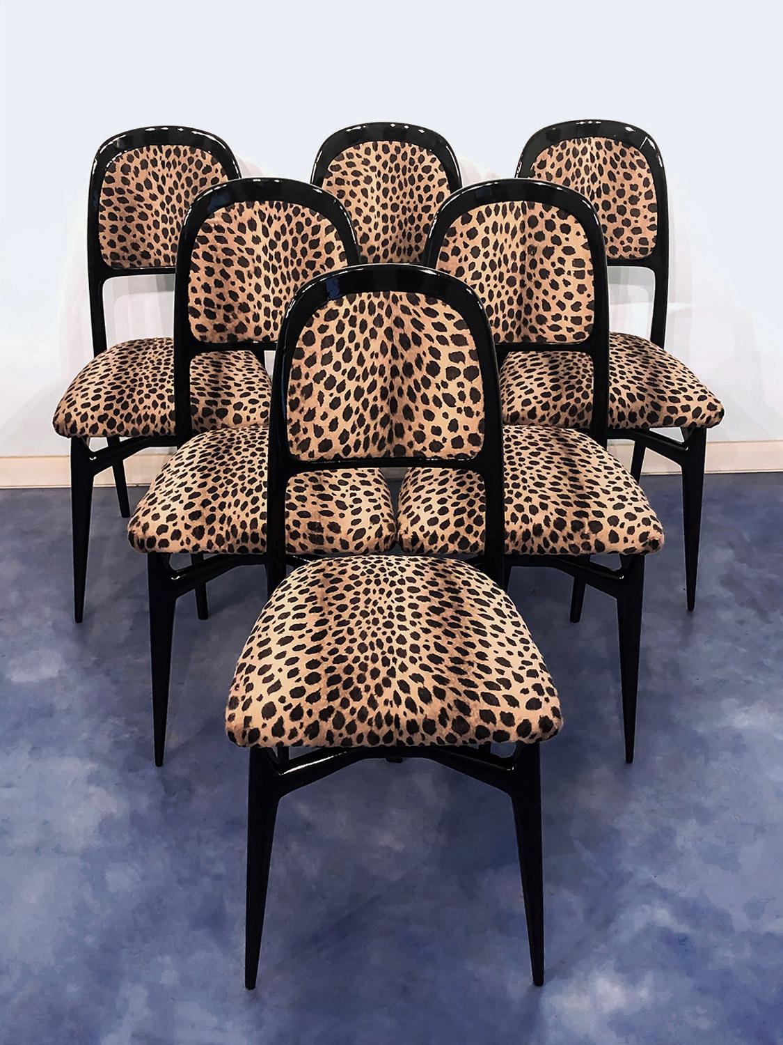 Italian Mid-Century Ebonized Dining Chairs by Vittorio Dassi, Set of Six, 1950s 12