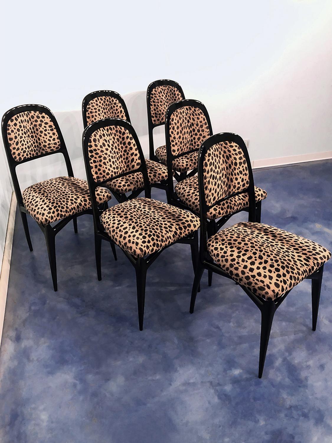 Italian Mid-Century Ebonized Dining Chairs by Vittorio Dassi, Set of Six, 1950s 13