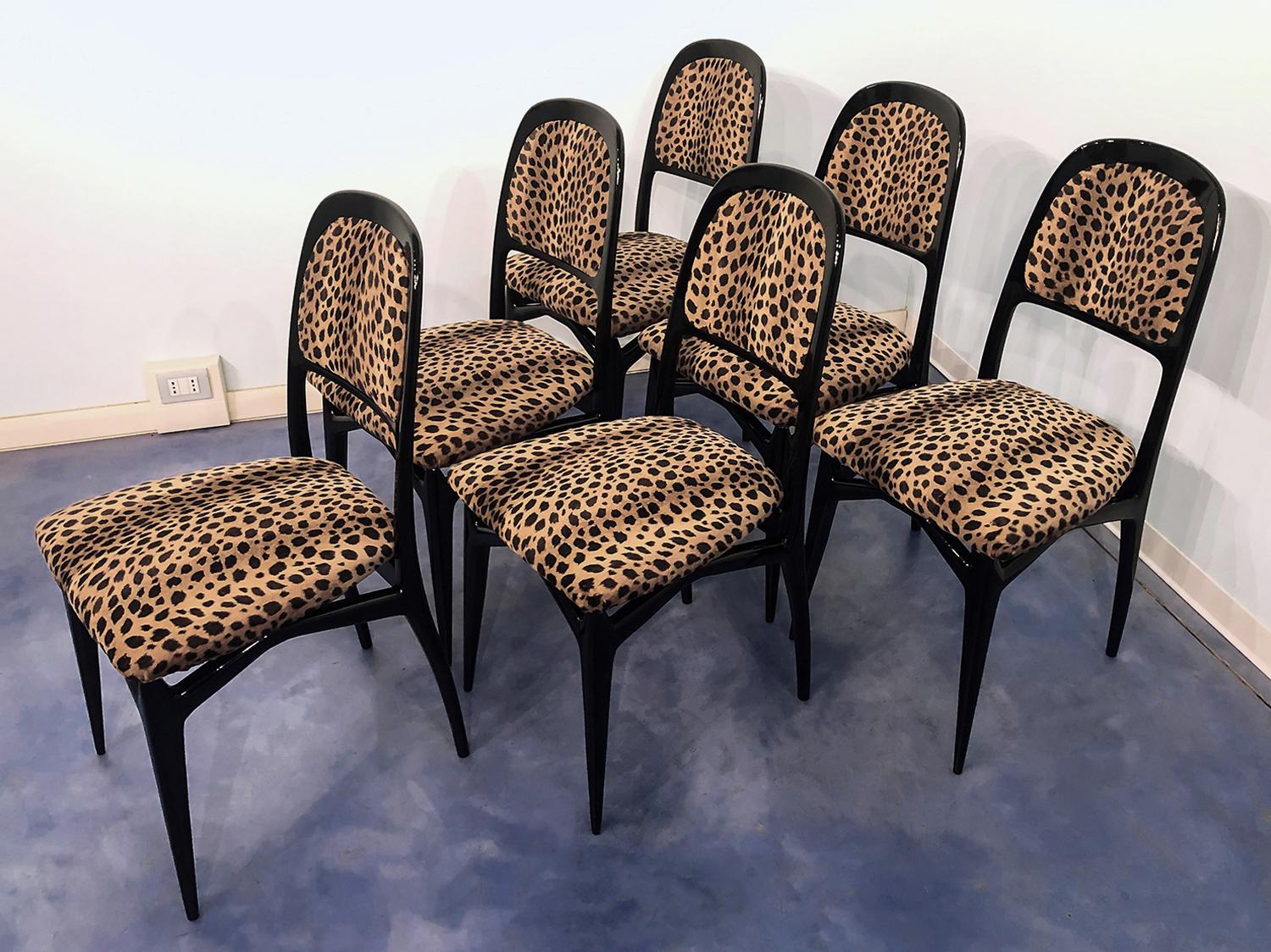 Mid-Century Modern Italian Mid-Century Ebonized Dining Chairs by Vittorio Dassi, Set of Six, 1950s