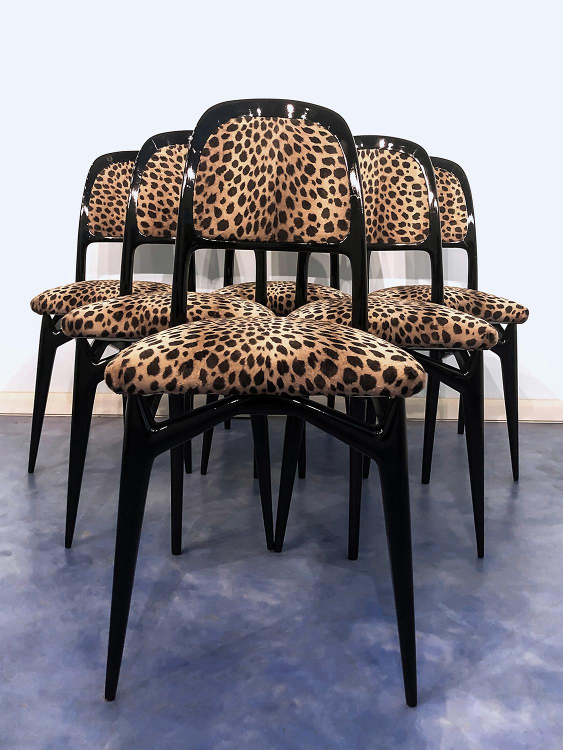 Mid-20th Century Italian Mid-Century Ebonized Dining Chairs by Vittorio Dassi, Set of Six, 1950s