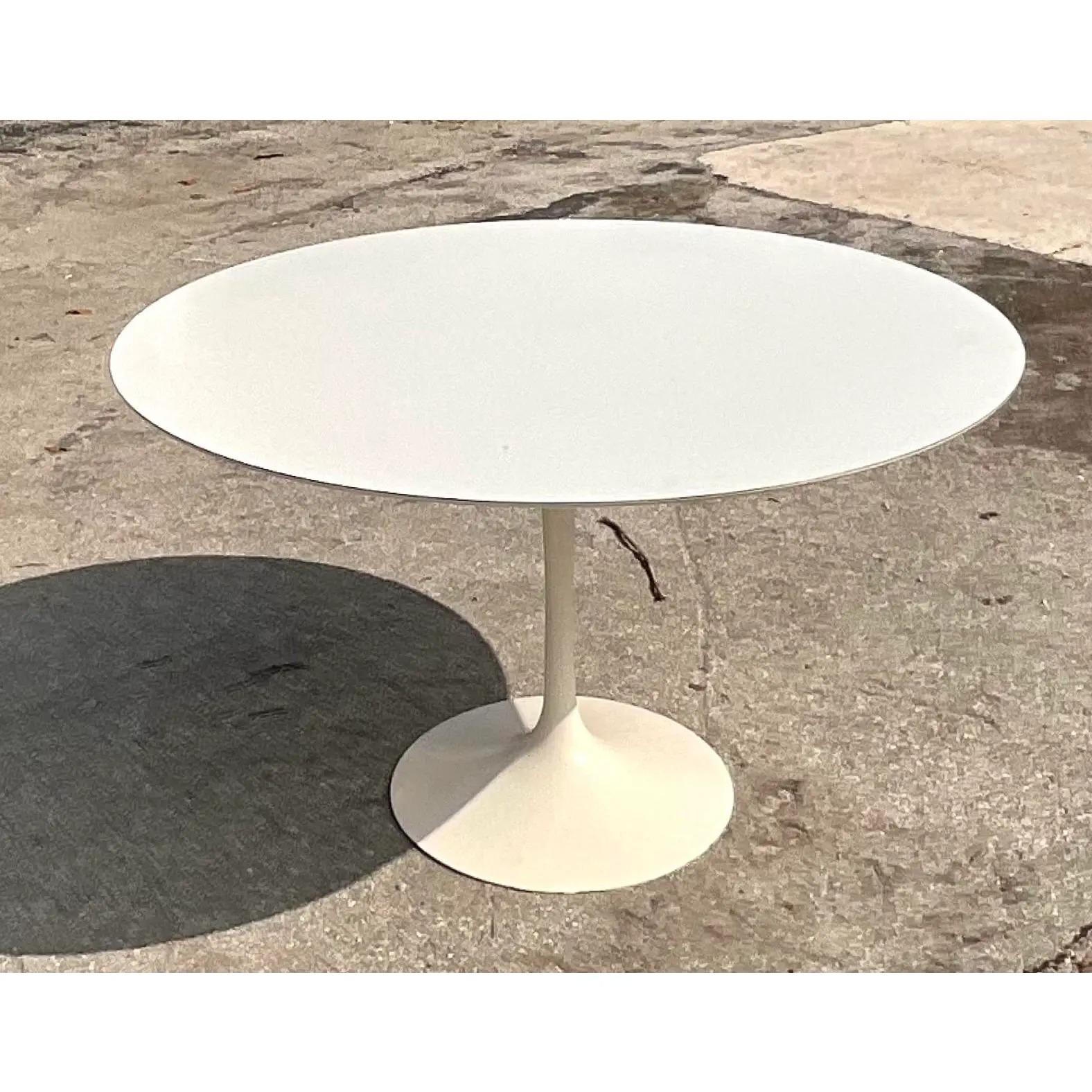 Midcentury Eero Saarinen for Knoll Round Dining Table 3