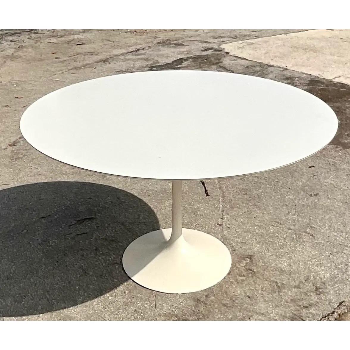 20th Century Midcentury Eero Saarinen for Knoll Round Dining Table