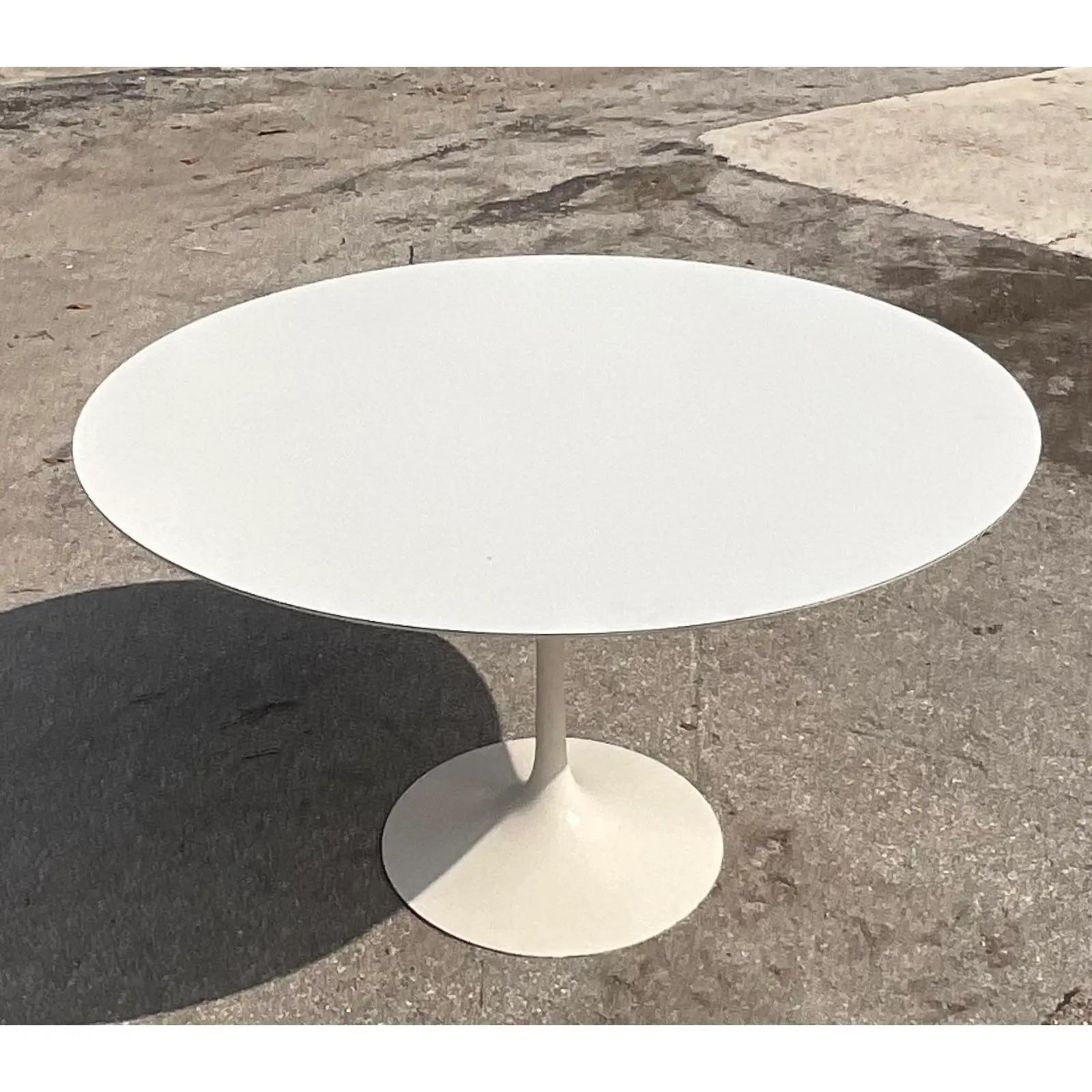 Midcentury Eero Saarinen for Knoll Round Dining Table 1