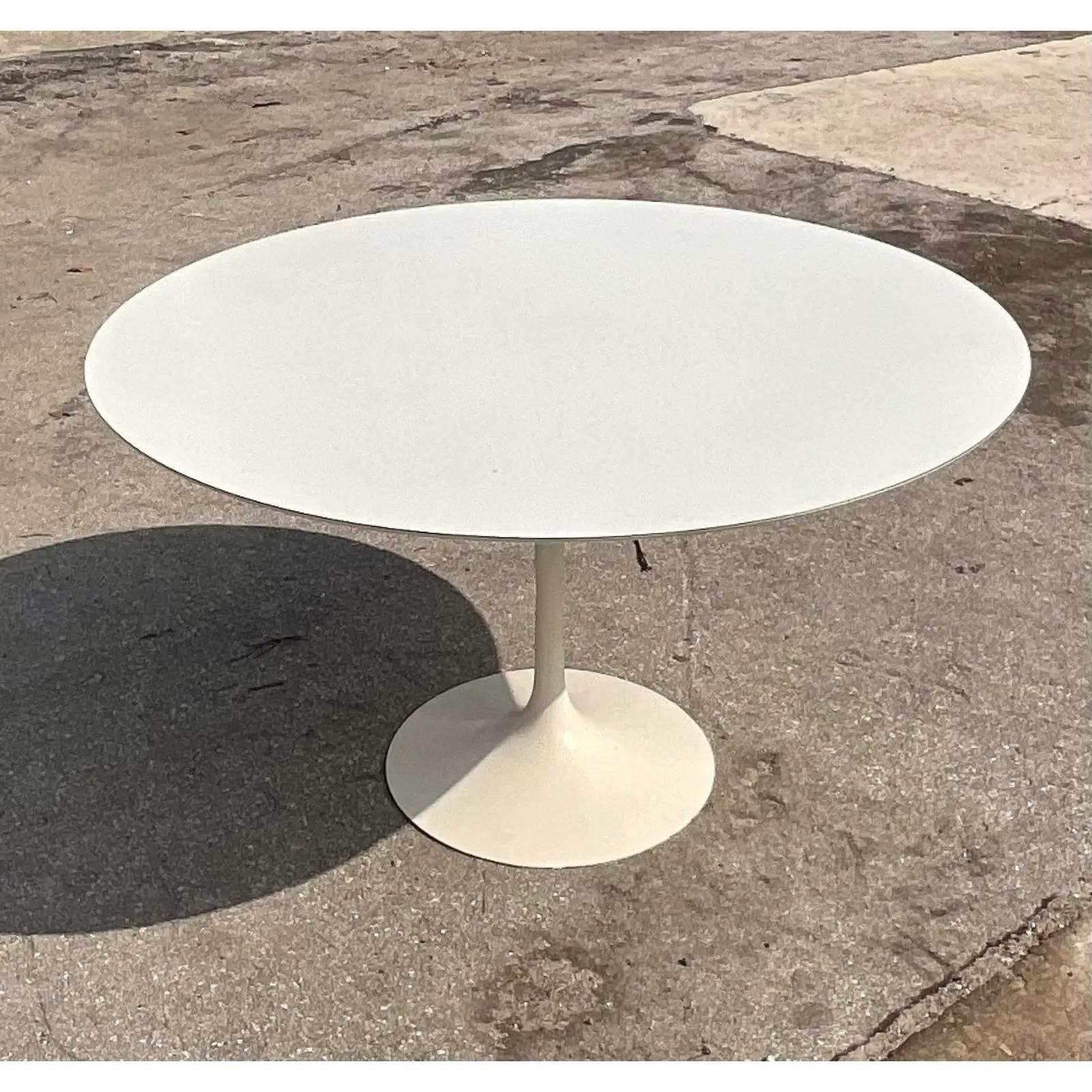 Midcentury Eero Saarinen for Knoll Round Dining Table 2