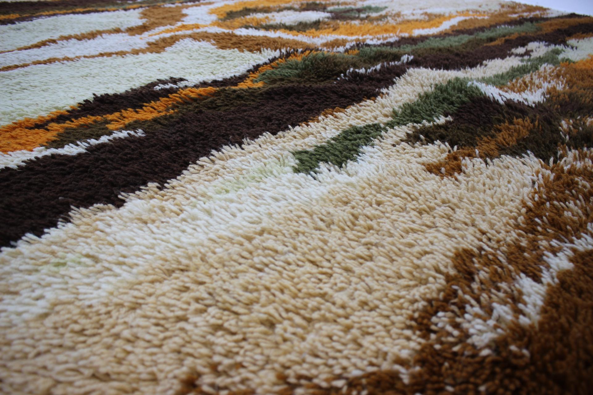 Wool Midcentury Ege Rya Scandinavian Abstract Rug / Carpet, 1970s For Sale