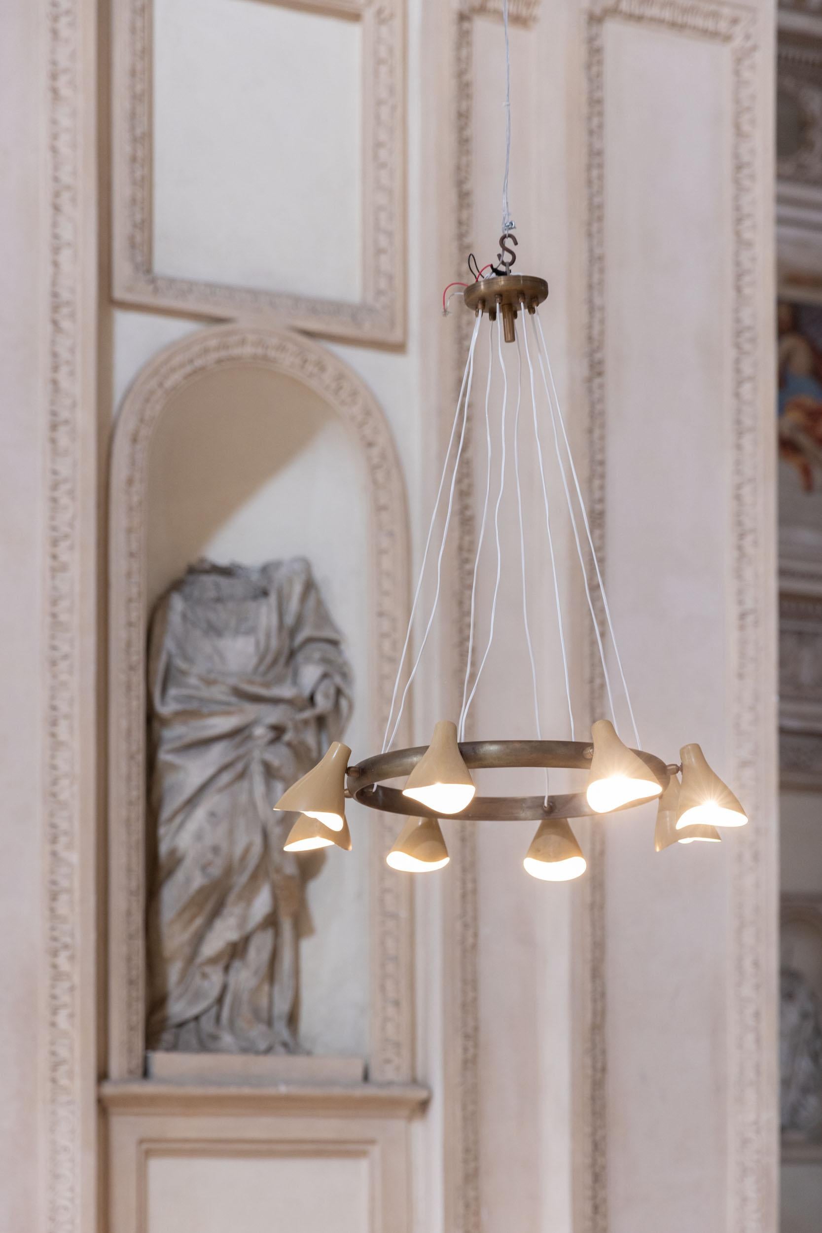 Midcentury eight lights chandelier by Arredoluce, Italy 1950s For Sale 2