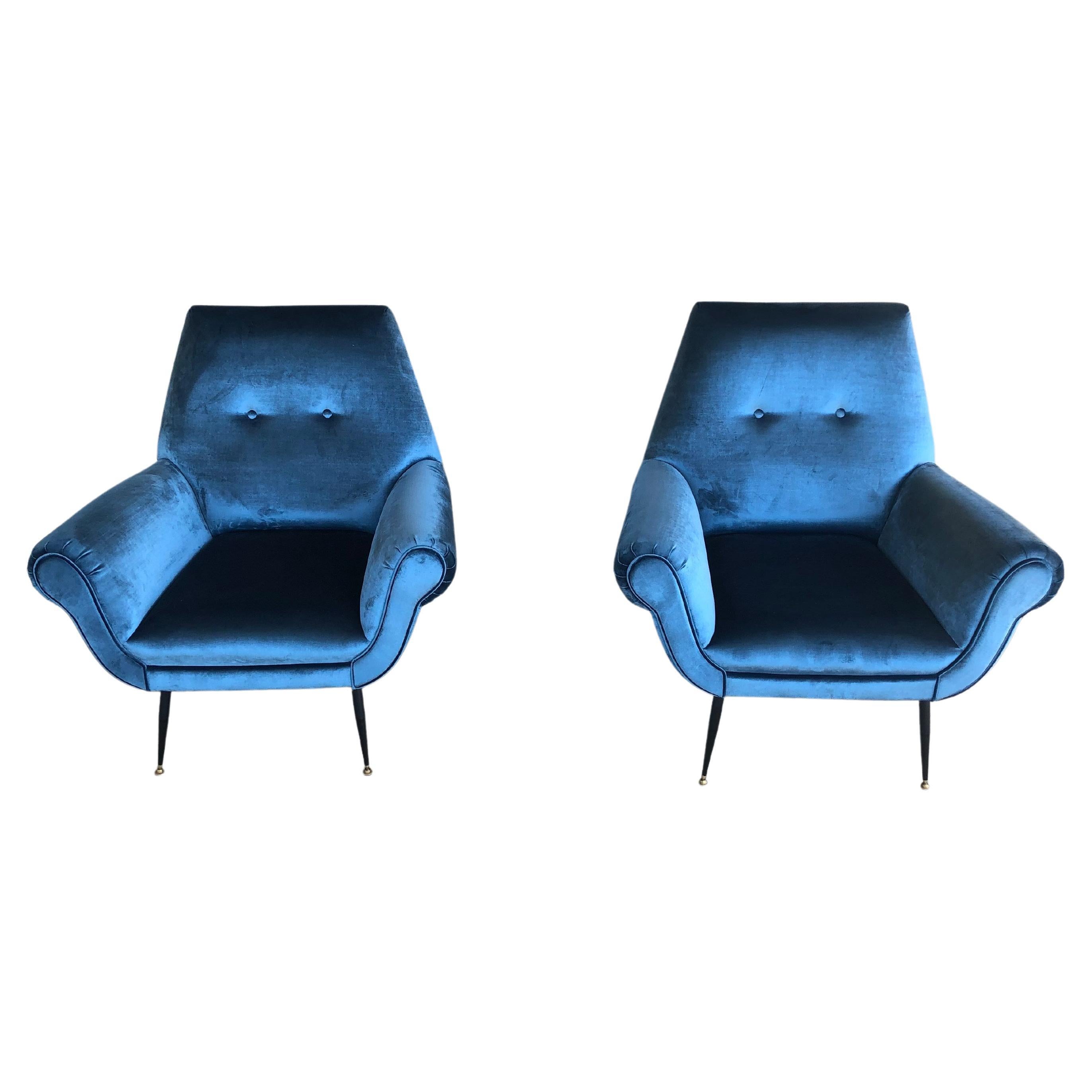 Electric Blue Velvet Messing-Einbaubeine von Radice Sesseln aus der Mitte des Jahrhunderts im Angebot