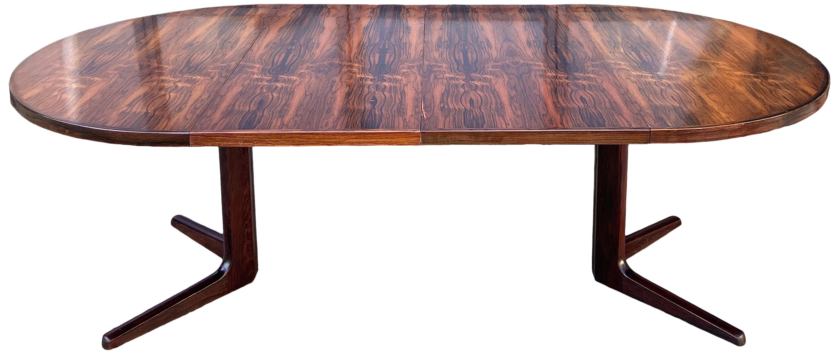 Midcentury Elliptical Danish Rosewood Expandable Dining Table '2' Leaves 3