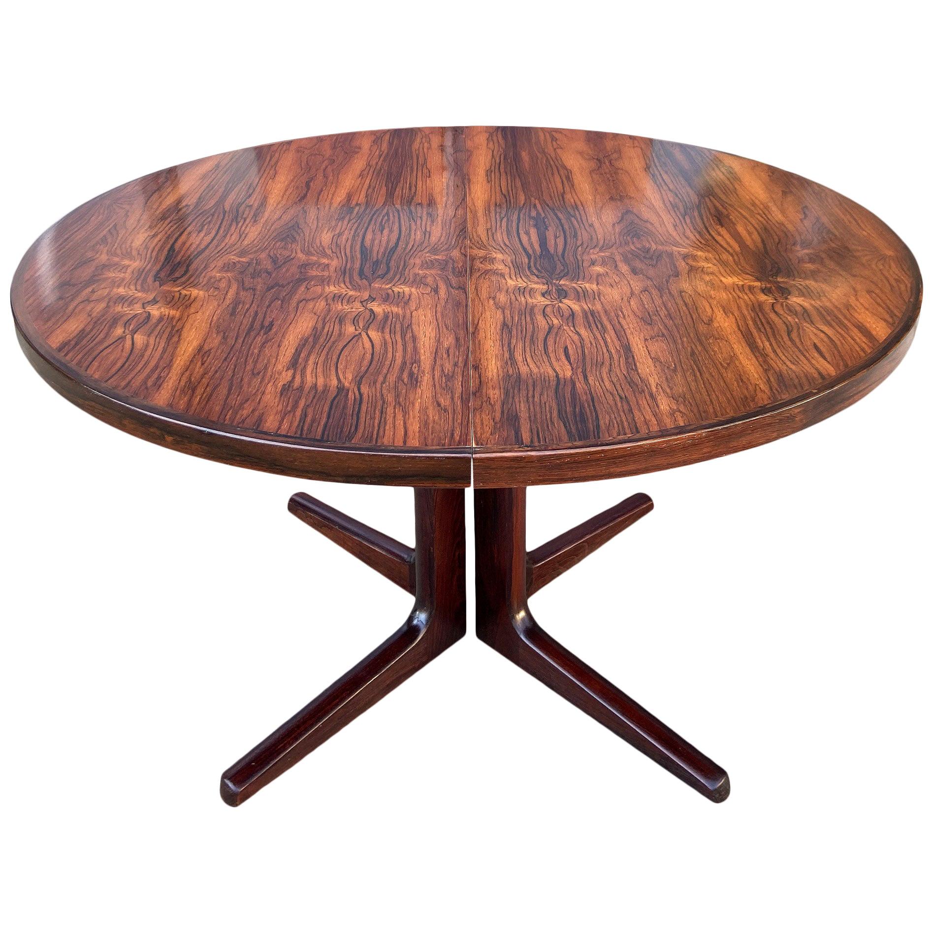 Midcentury Elliptical Danish Rosewood Expandable Dining Table '2' Leaves