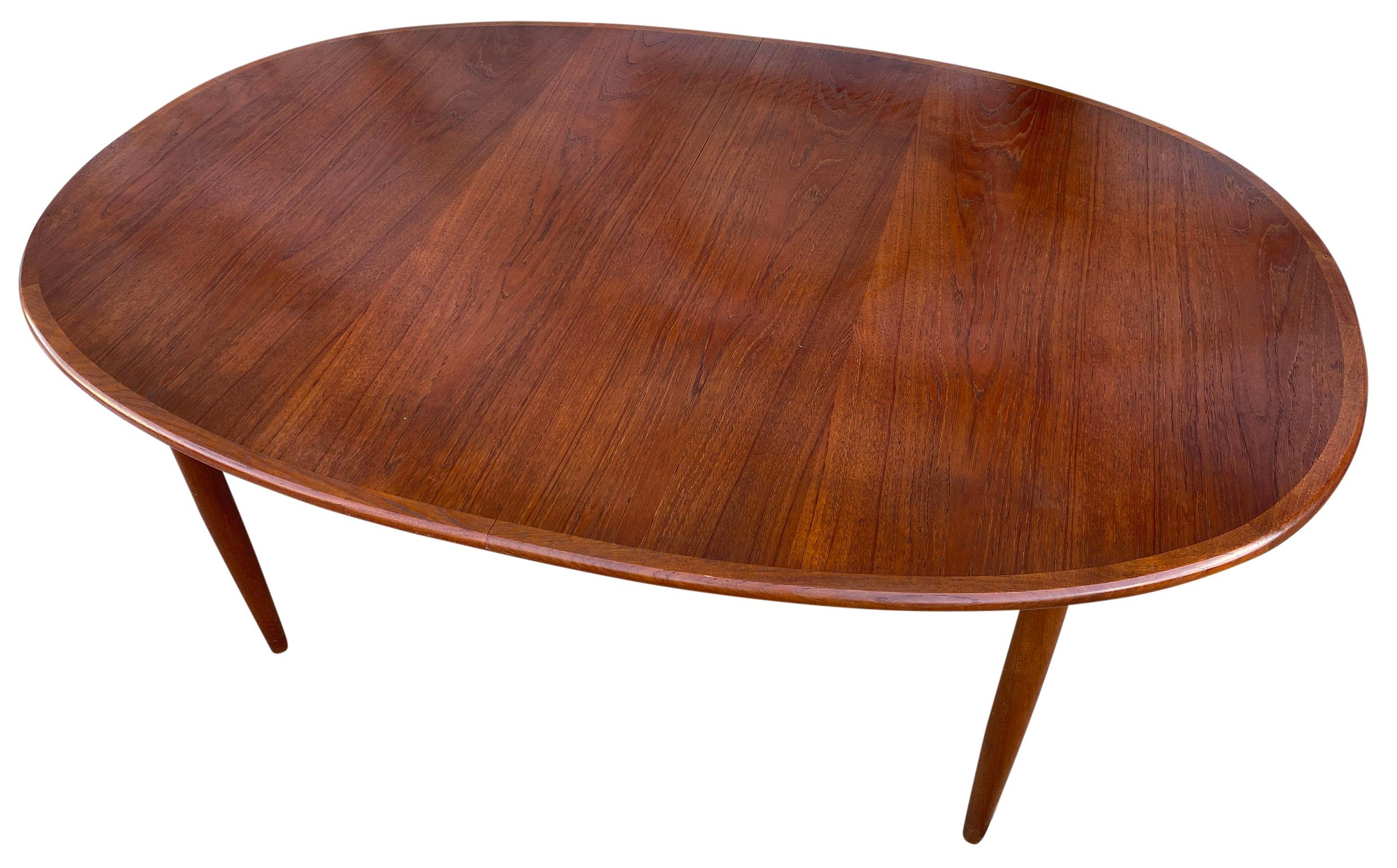 big oval dining table