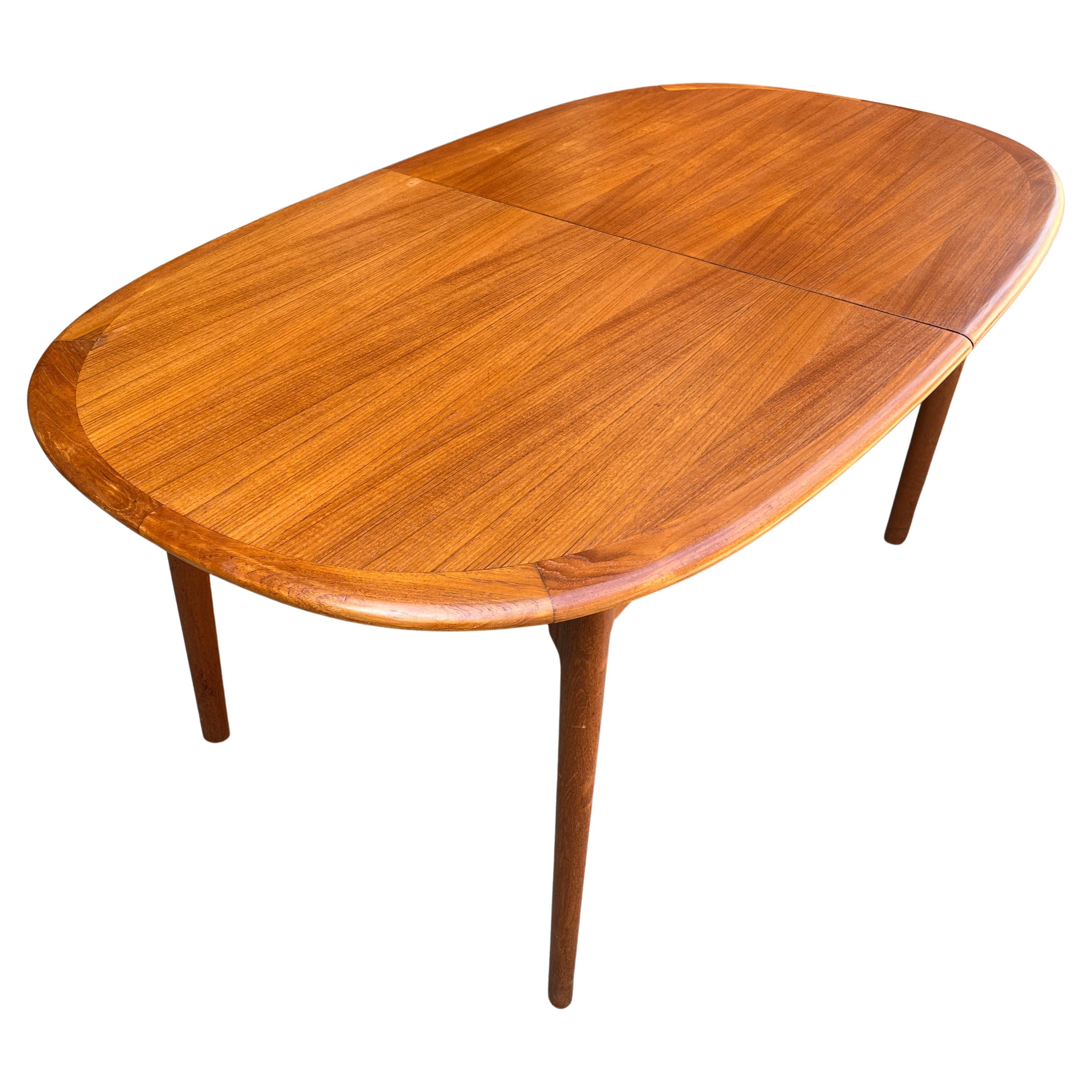 20th Century Midcentury Elliptical Oval Teak Expandable Dining Table  For Sale