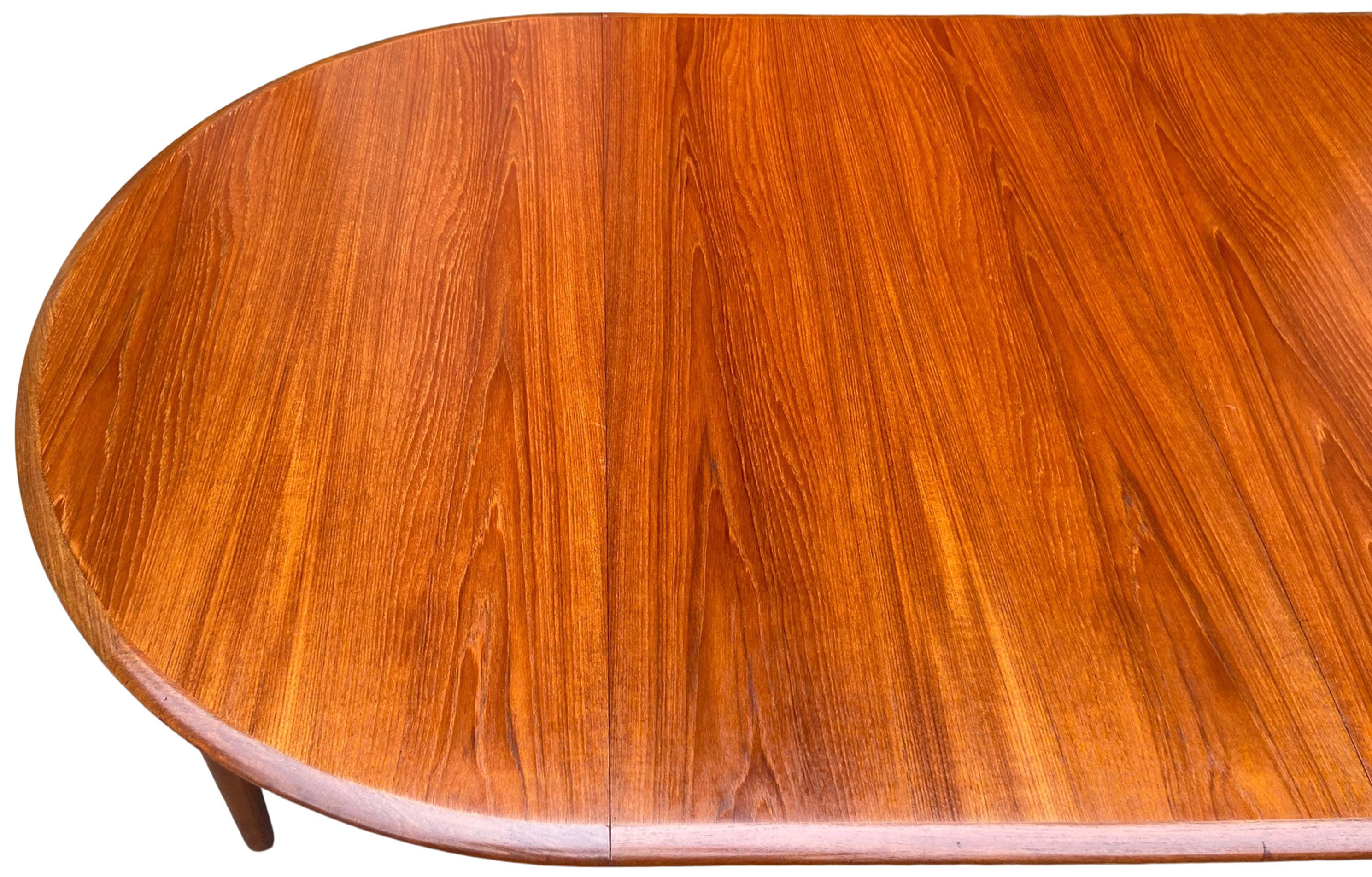 Midcentury Elliptical Oval Teak Expandable Dining Table '2' Leaves 2