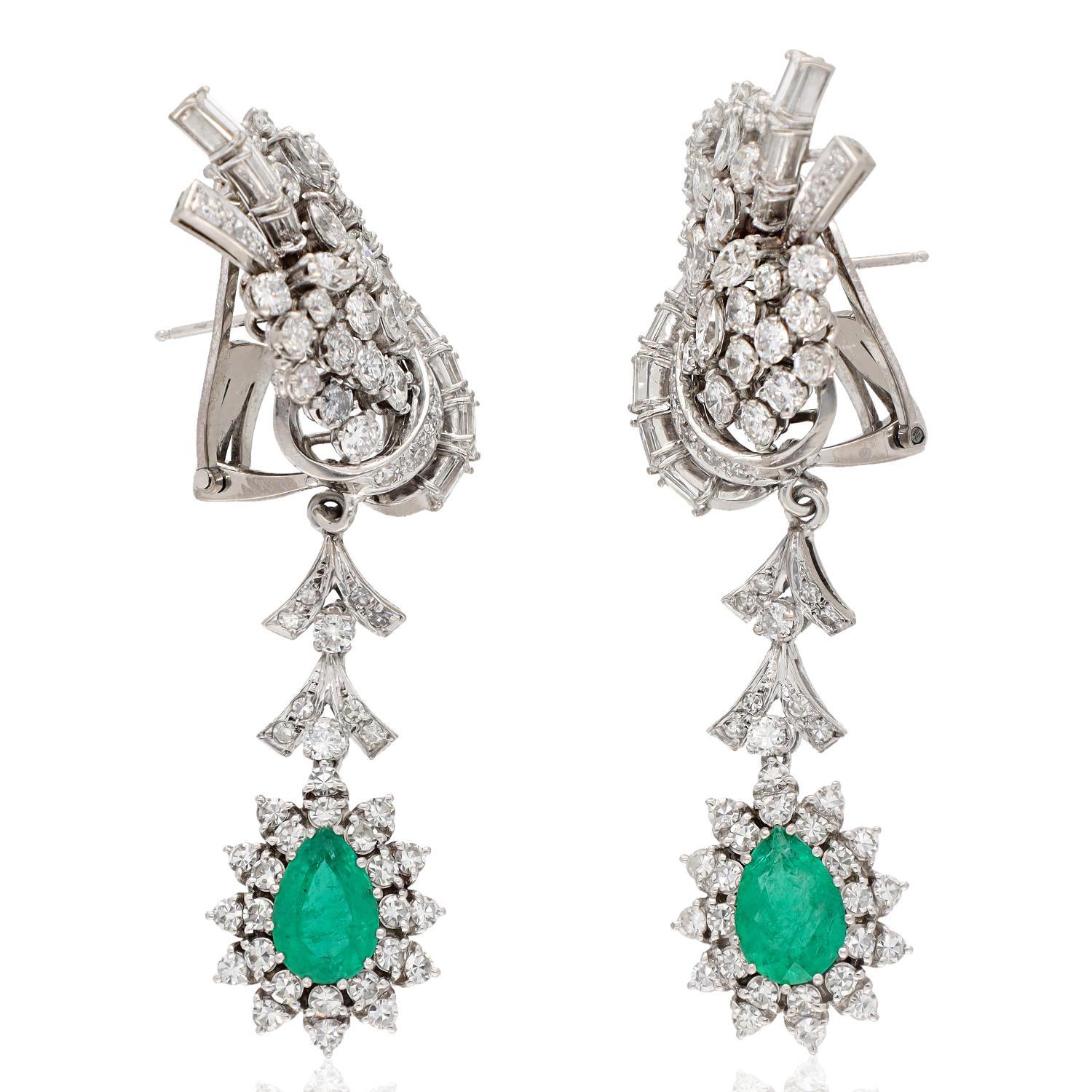 Midcentury Emerald and Diamond Earrings Excellent état - En vente à New York, NY