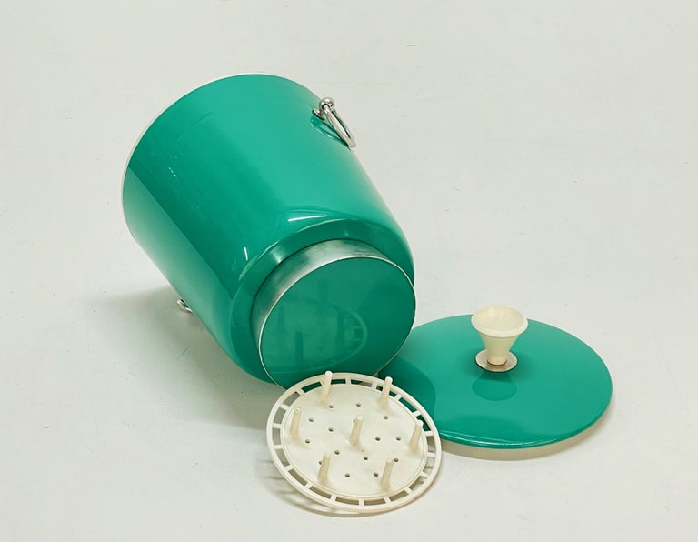 MidCentury Emerald Green Plastic Italian Ice Bucket with Aluminium