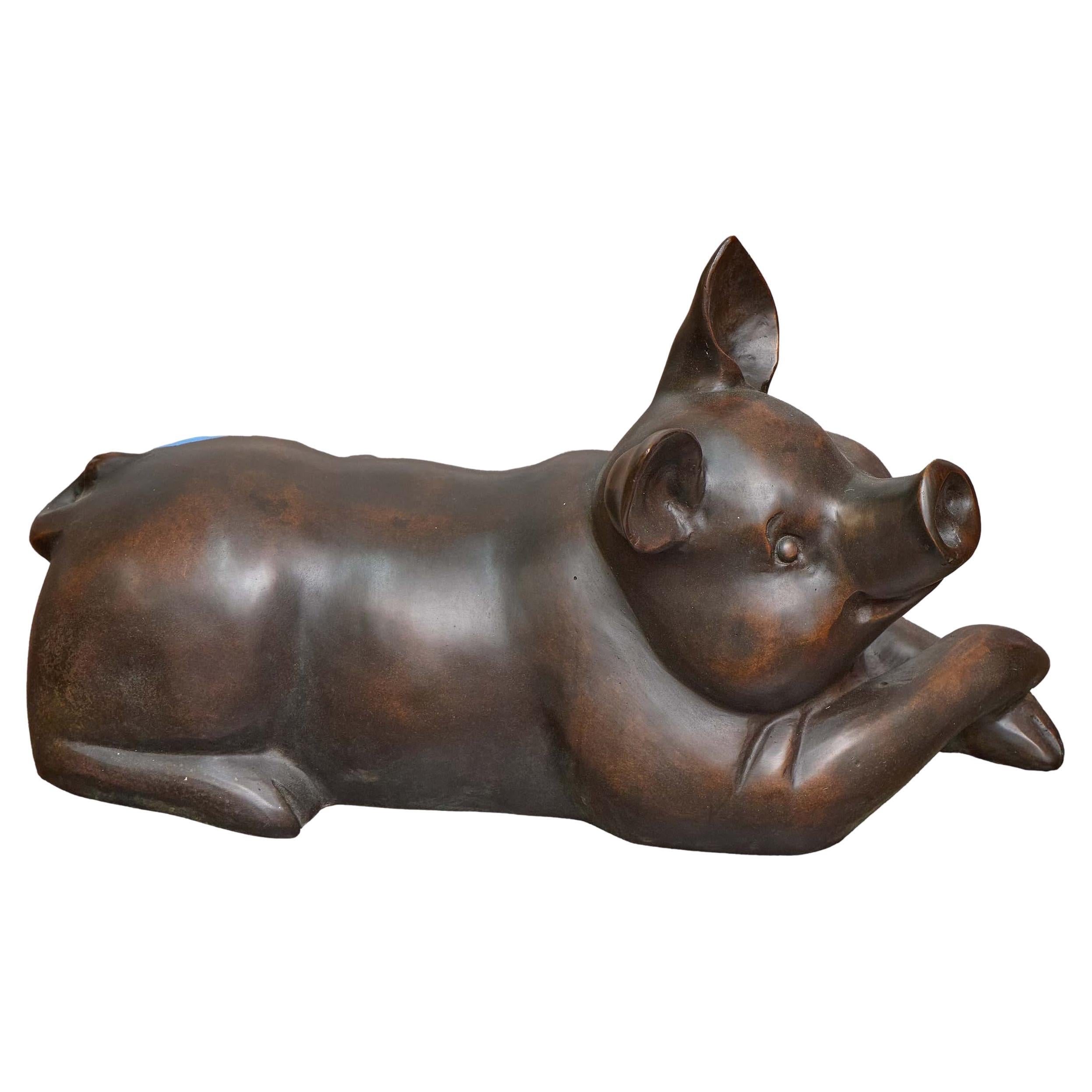 Midcentury English Bronze Reclining Pig Sculpture with Naturalistic Detail For Sale