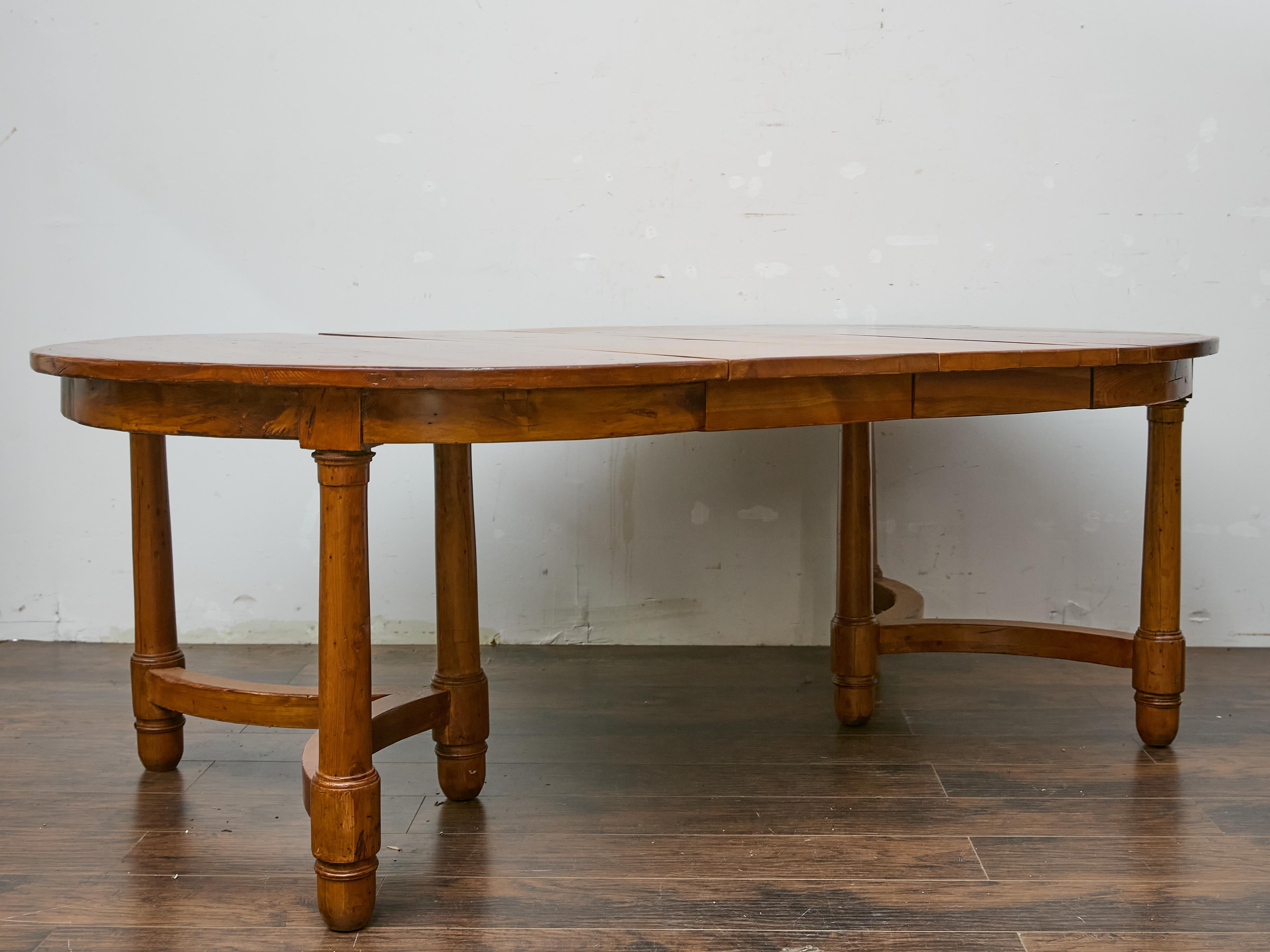 Mesa de Comedor Inglesa de Pino de Mediados de Siglo con Dos Hojas, Tablero Redondo a Ovalado en venta 5