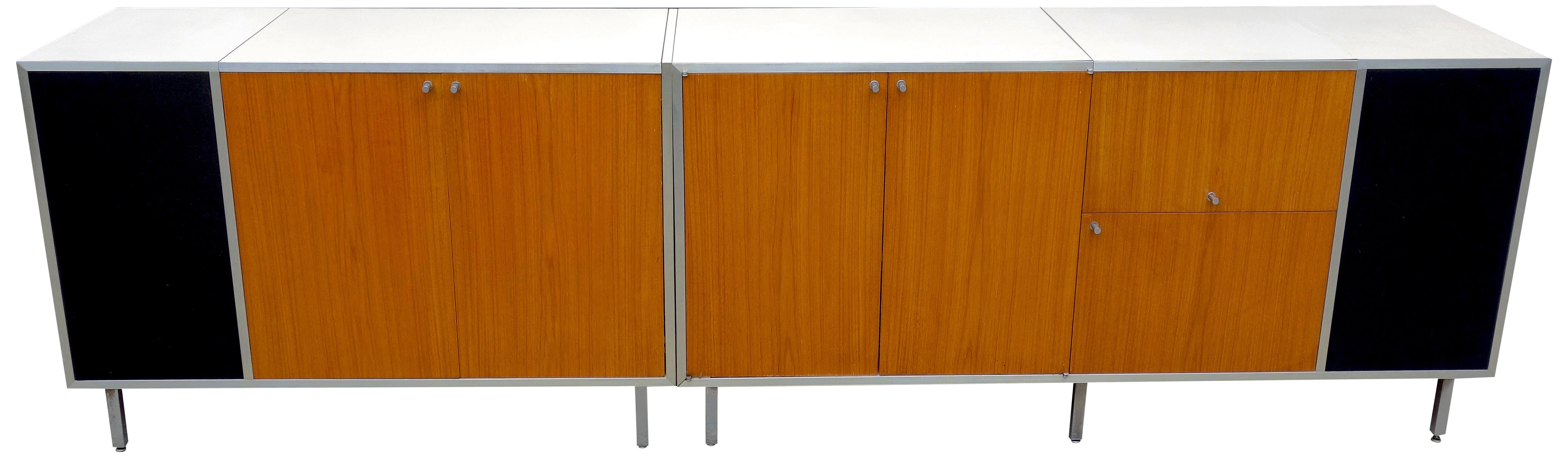 Midcentury Entertainment Credenza In Good Condition In BROOKLYN, NY