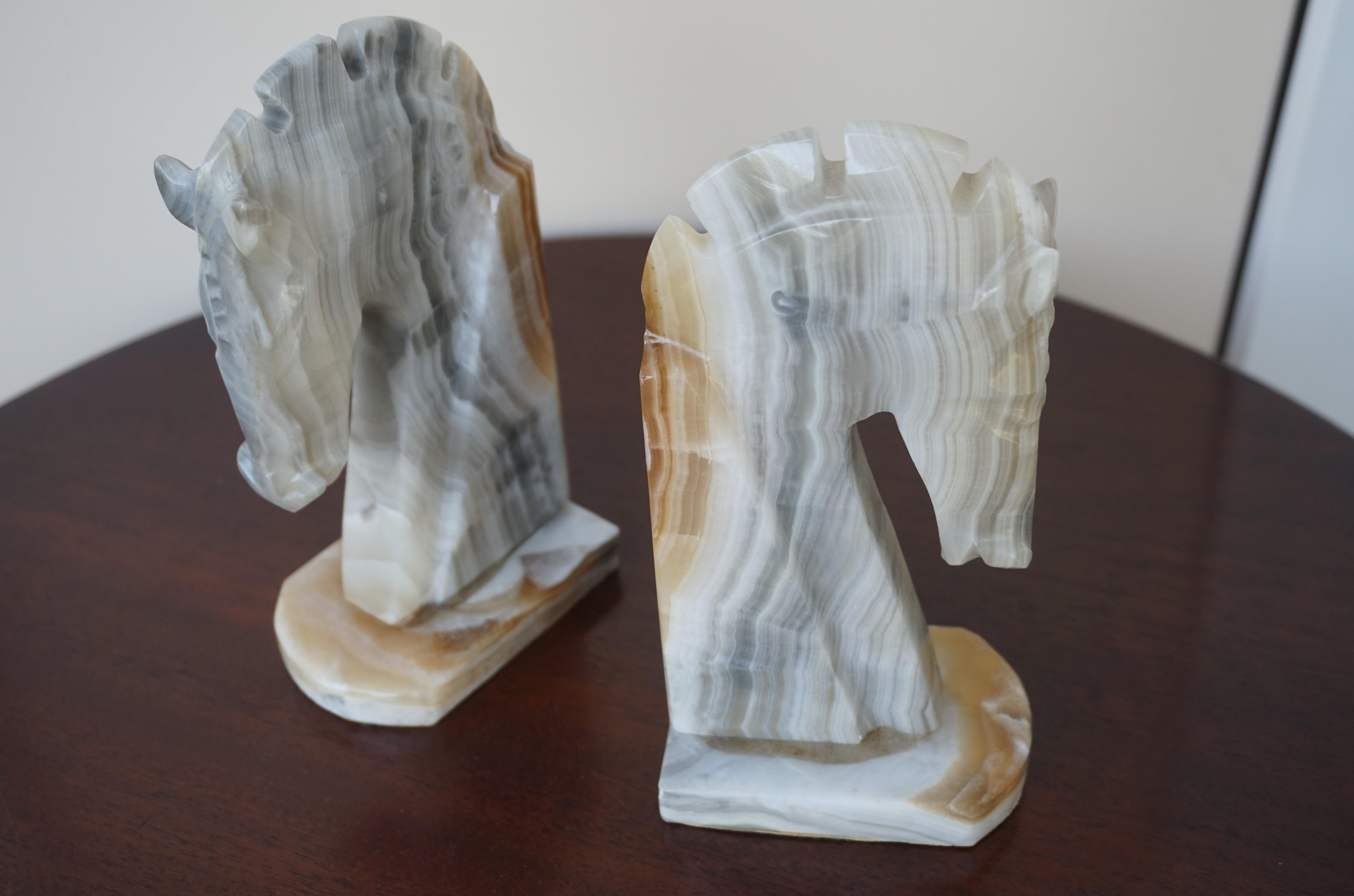 Hand-Carved Midcentury Era Pair of Handcrafted Art Deco Style Horse Sculpture Onyx Bookends