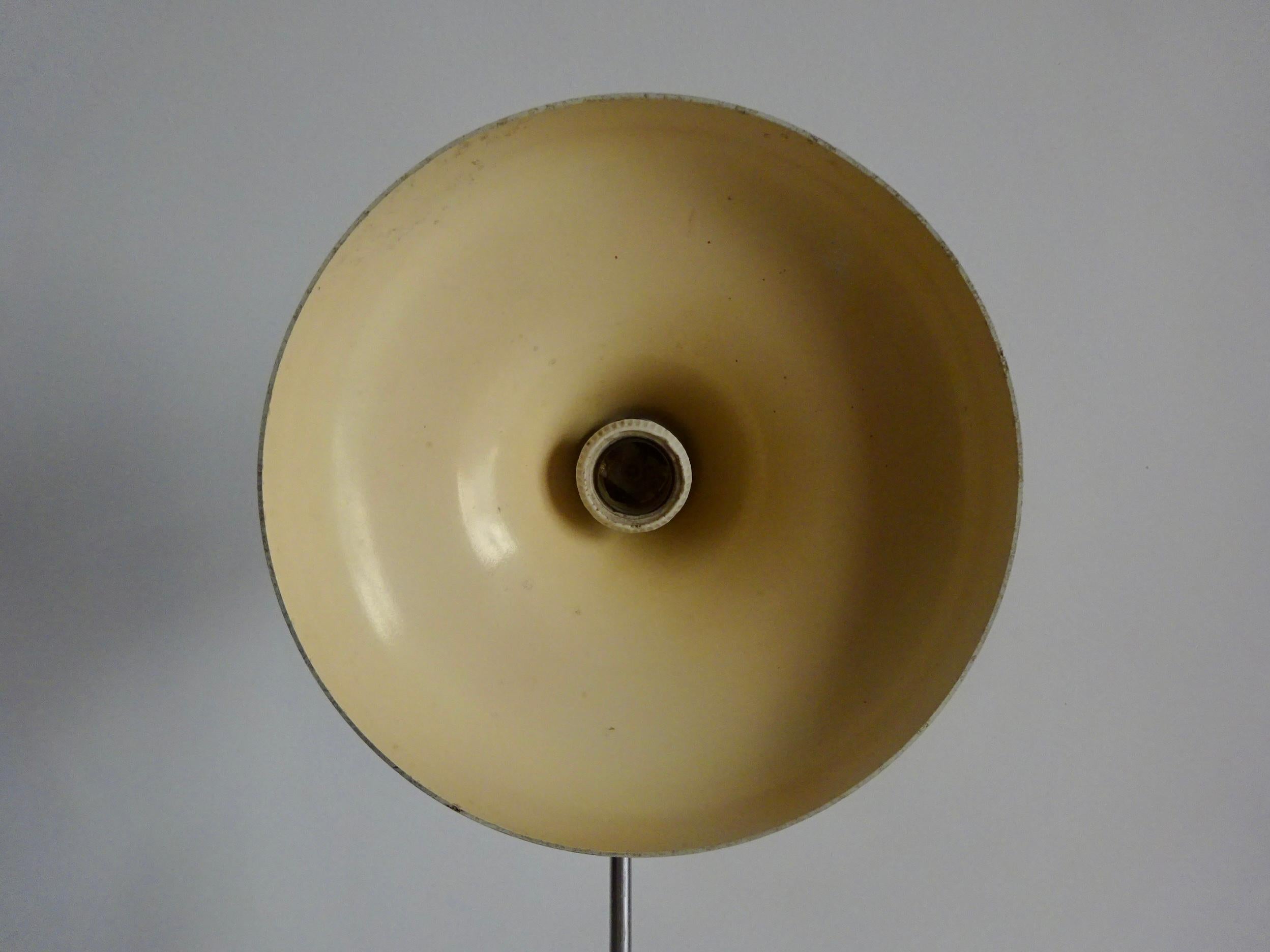 Midcentury “Erpé” Diabolo Wall Lamp For Sale 1
