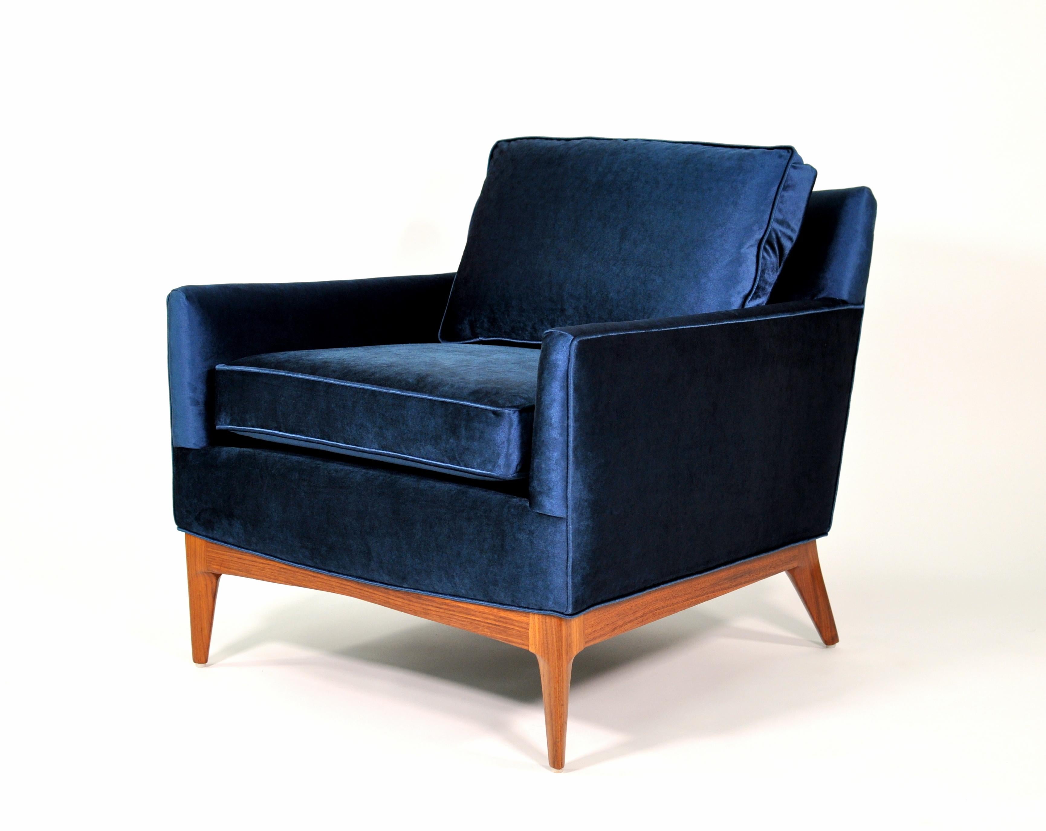 Mid-Century McCobb Style Blue Velvet and Walnut Lounge Chair, 1960s 8