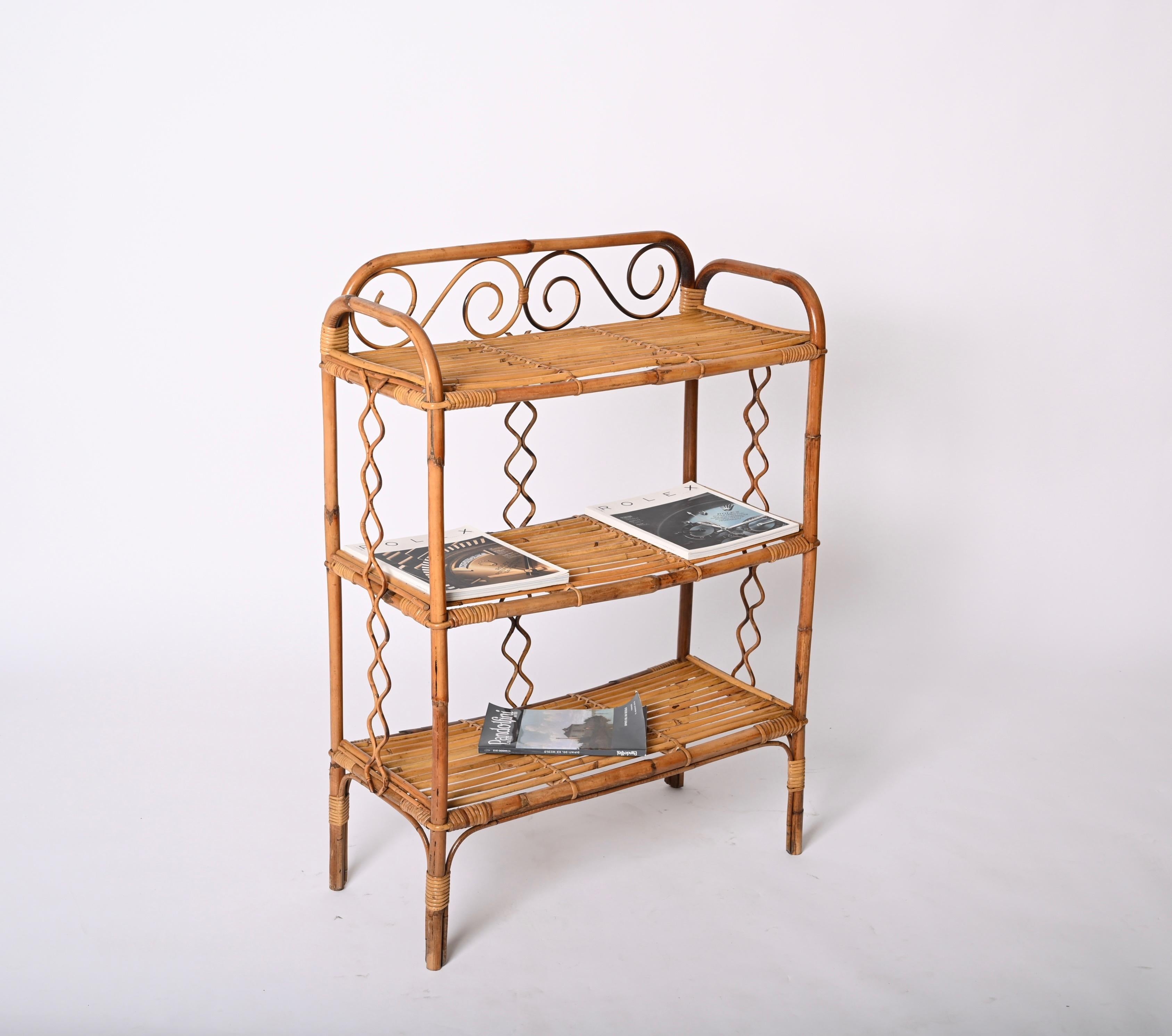 Midcentury Étagère Bamboo and Rattan, Italian Bookcase with Three Shelves, 1970s For Sale 9