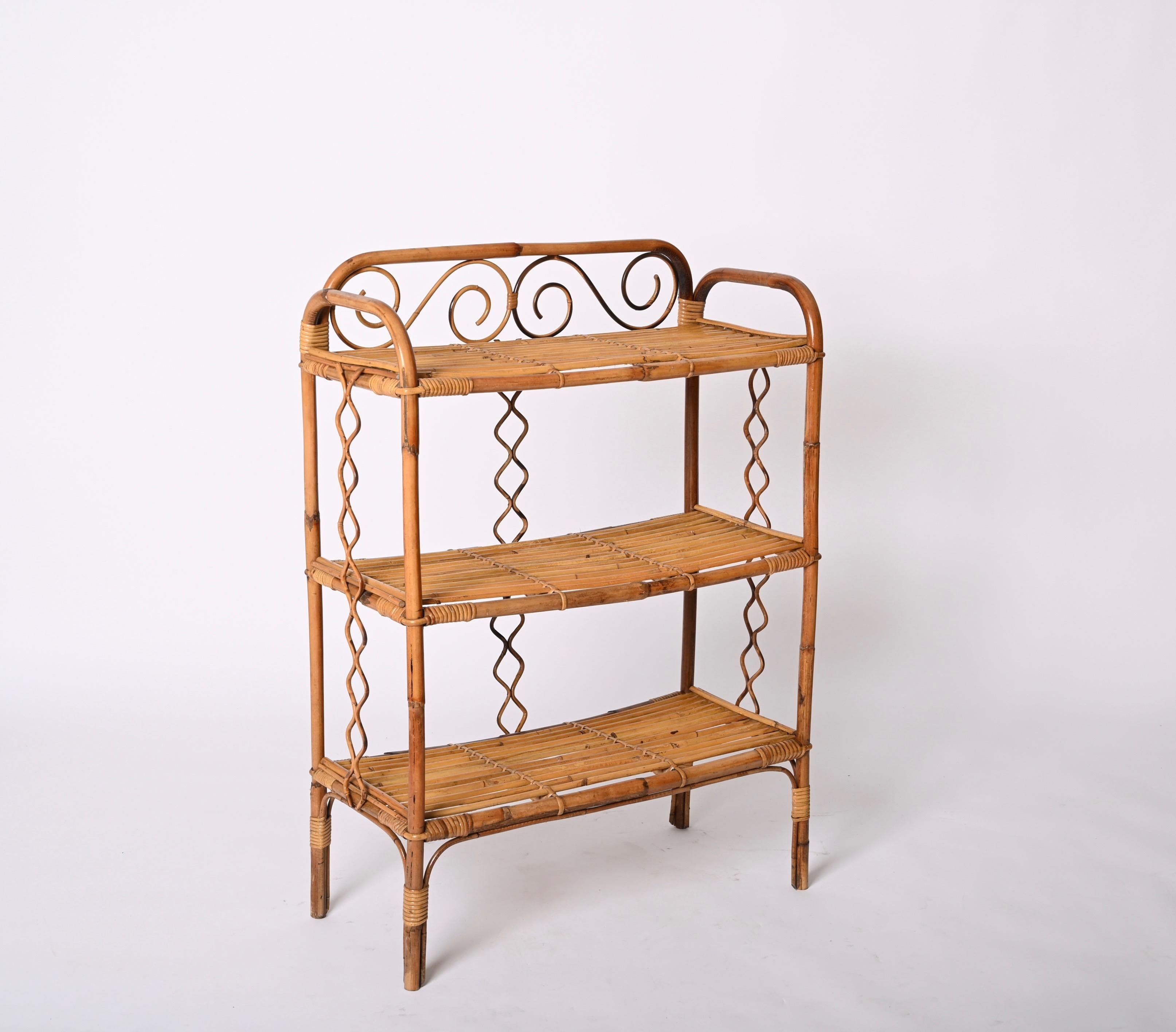 Midcentury Étagère Bamboo and Rattan, Italian Bookcase with Three Shelves, 1970s For Sale 10