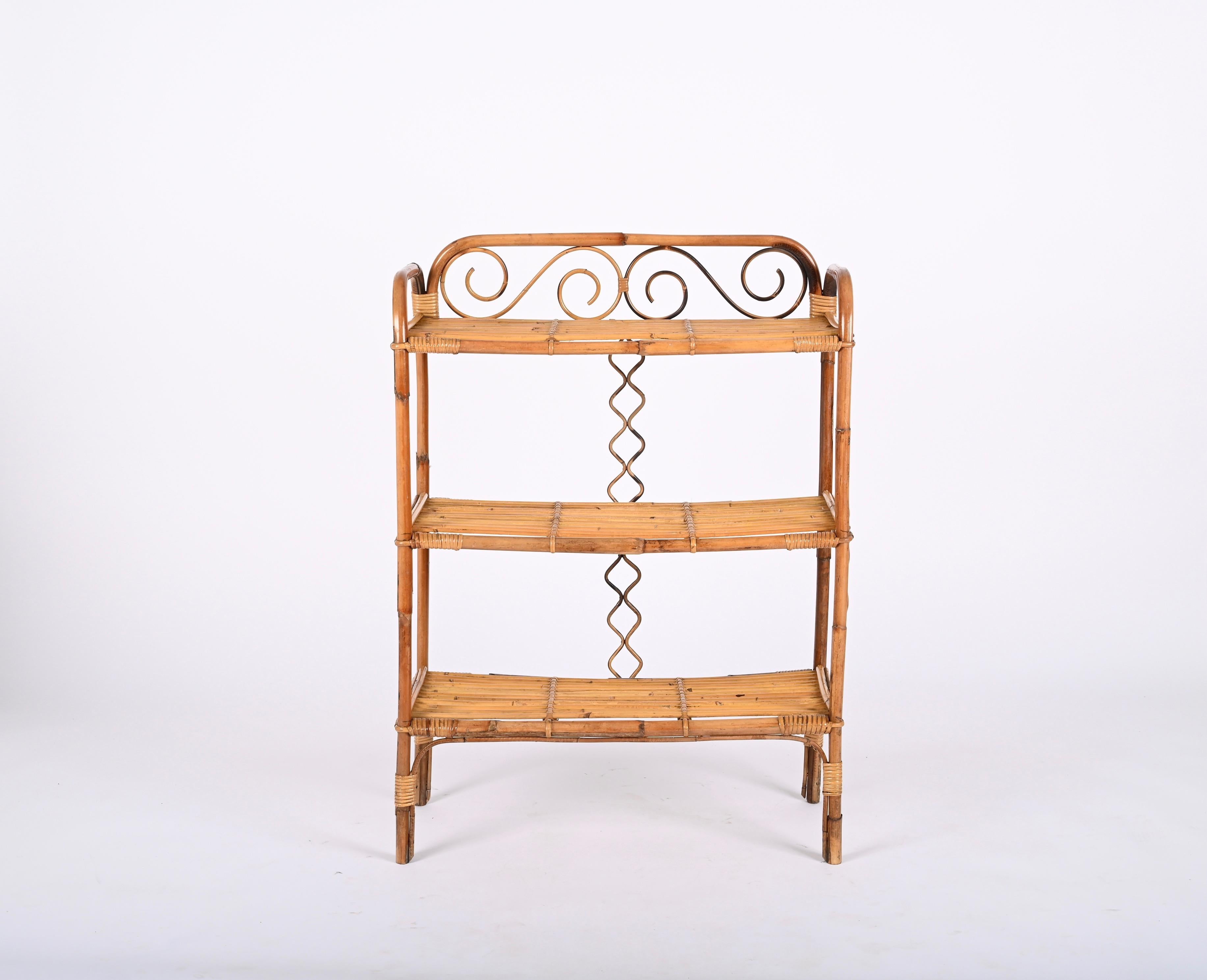 Midcentury Étagère Bamboo and Rattan, Italian Bookcase with Three Shelves, 1970s For Sale 3