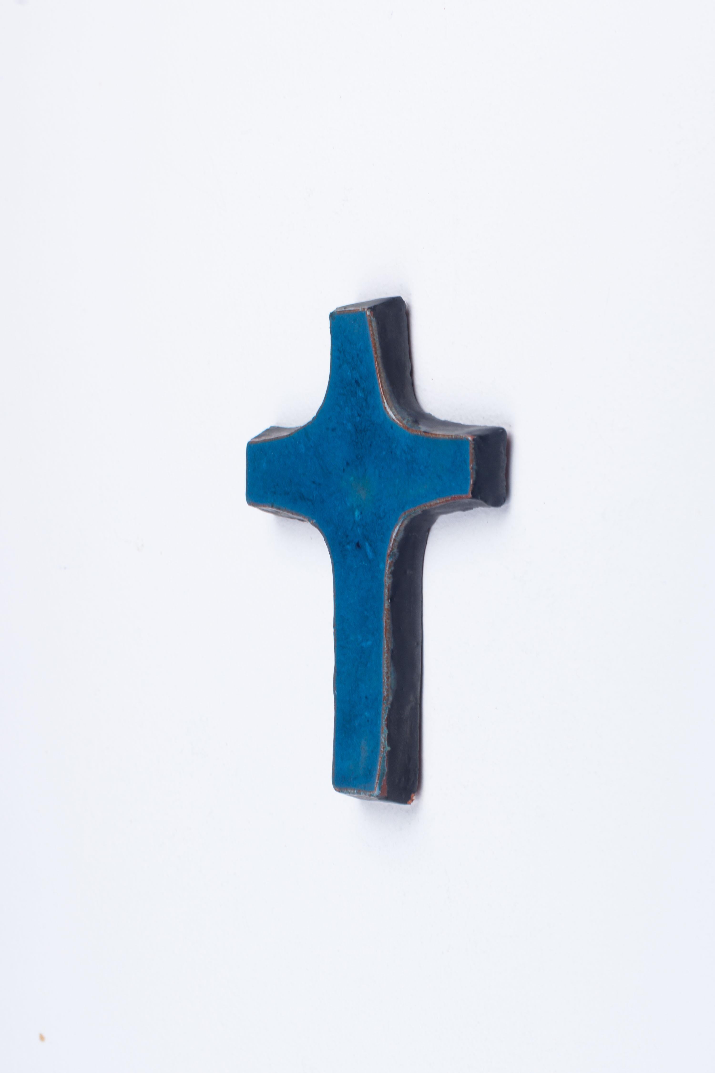 Midcentury European Blue Ceramic Cross, Multidimensional Depths of Blue  In Good Condition In Chicago, IL