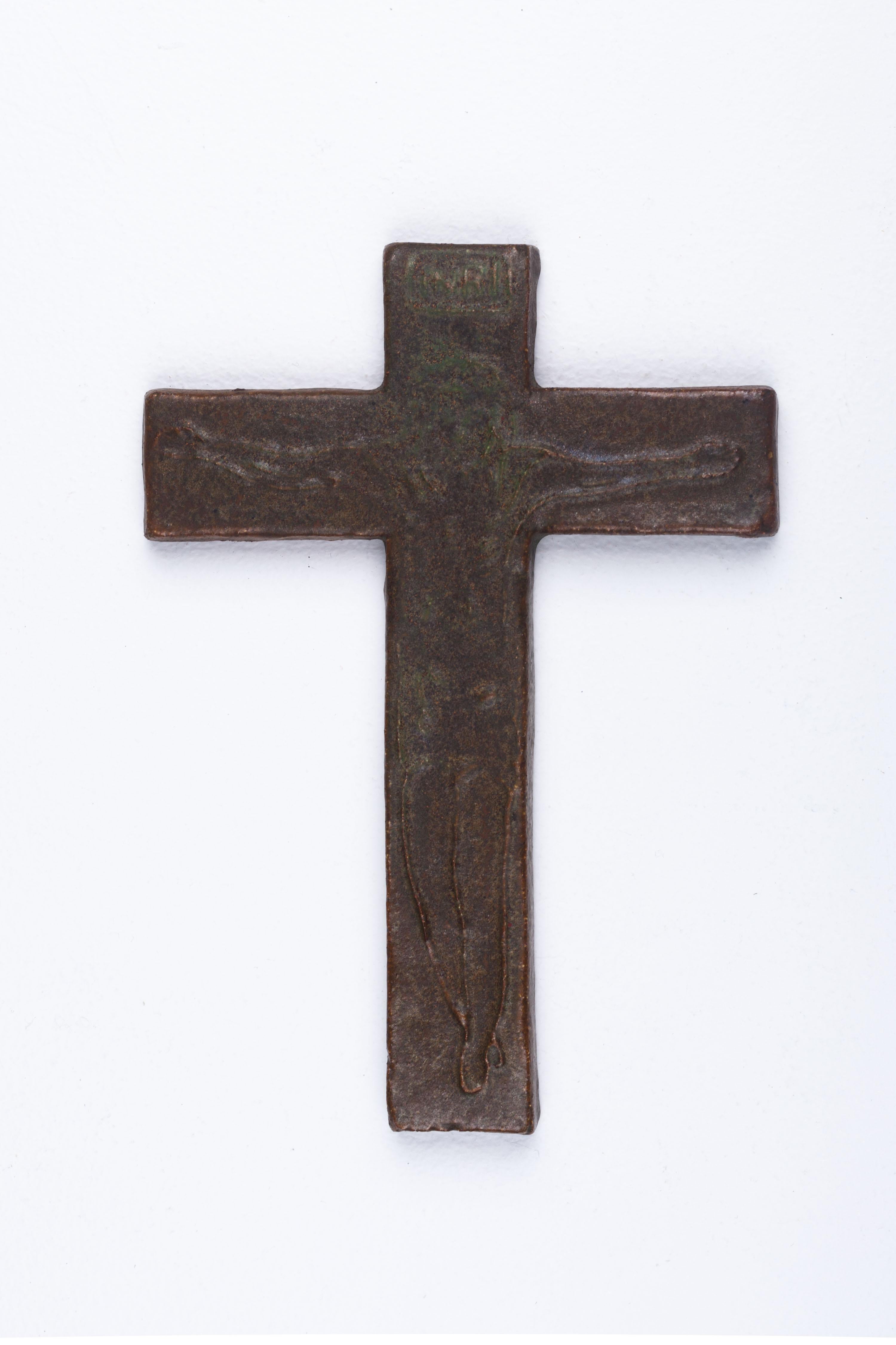 Midcentury European Brown and Green Ceramic Cross Otherworldly Christ Figure For Sale 1