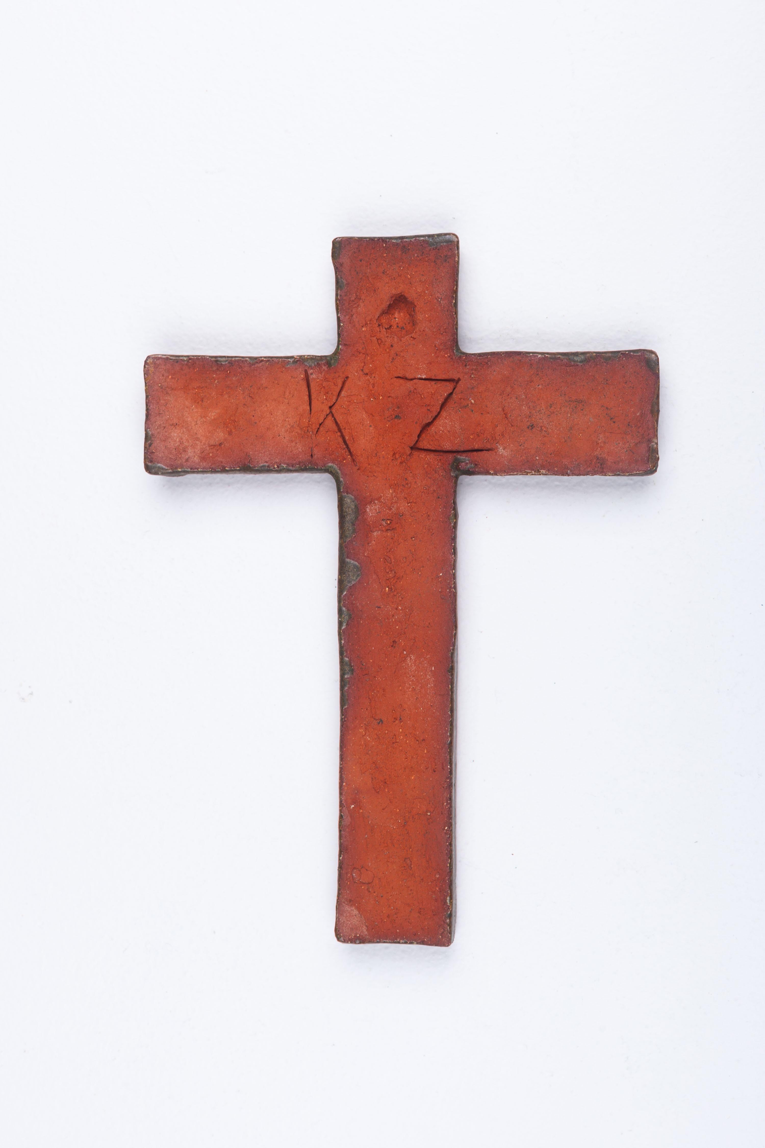 Midcentury European Brown and Green Ceramic Cross Otherworldly Christ Figure For Sale 3