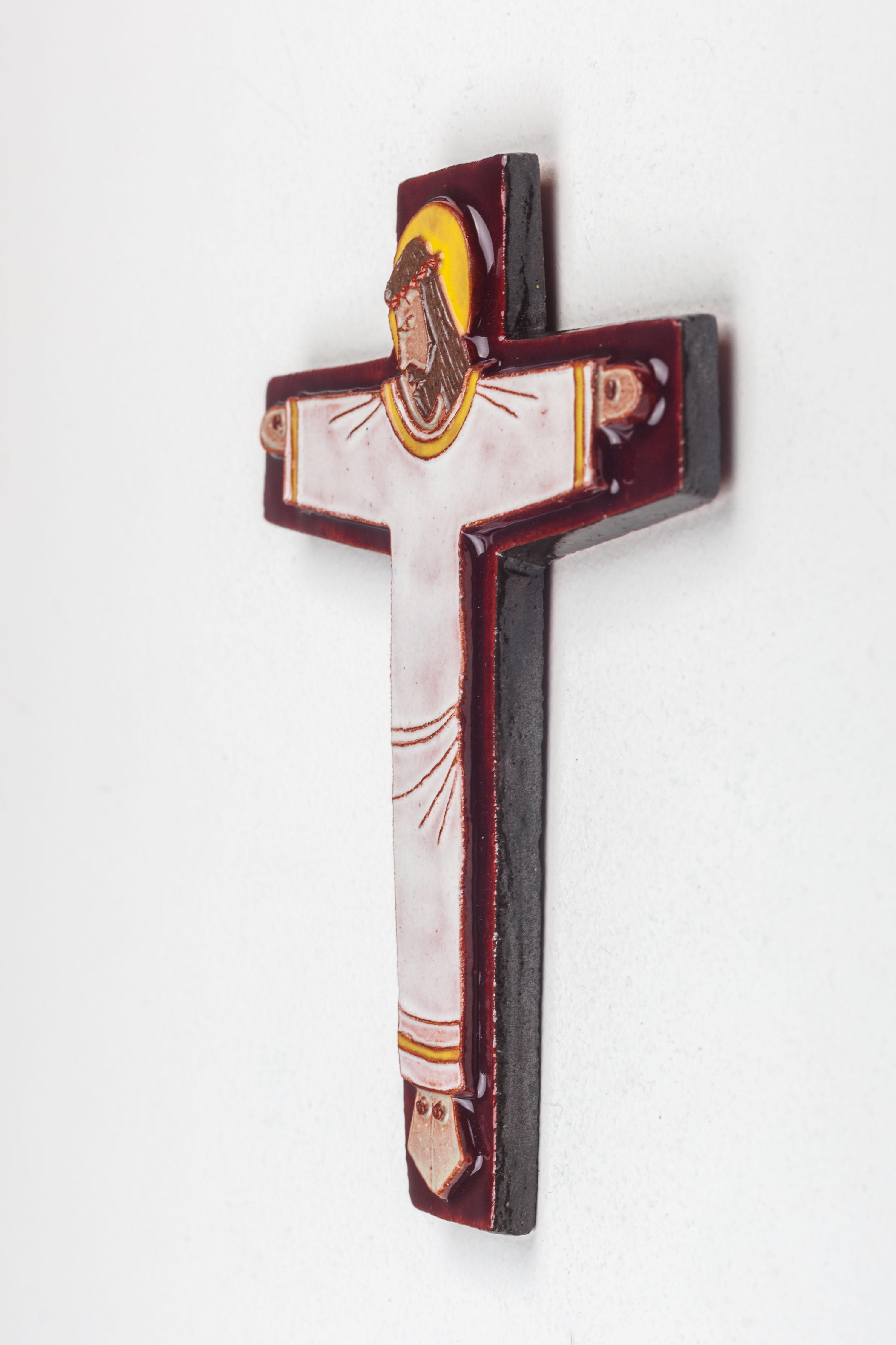Late 20th Century Midcentury European Ceramic Cross, Bohemian Vibe White Cloaked Christ Figure