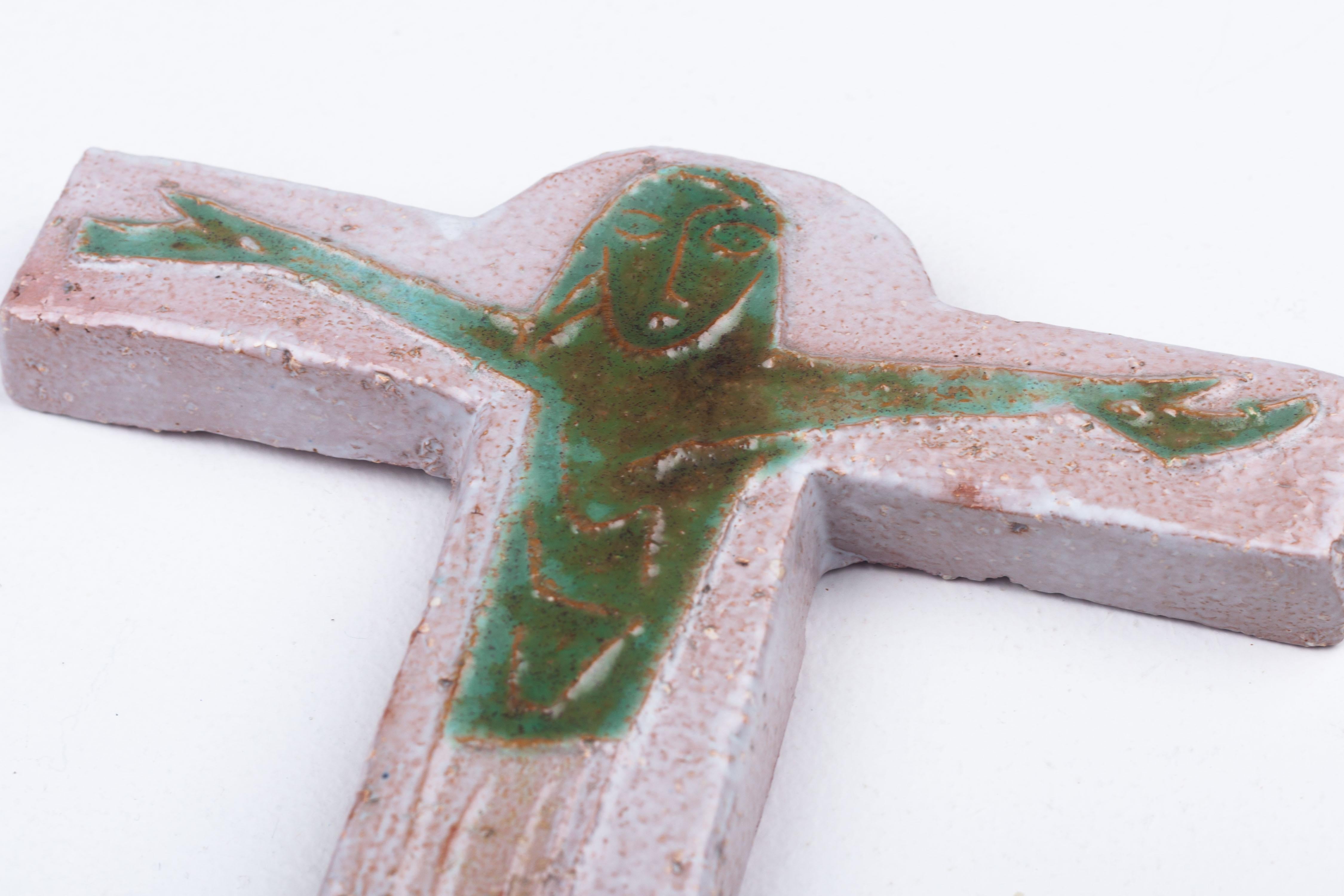 Midcentury European Gray Ceramic Cross with Otherworldly Green Christ Figure 7