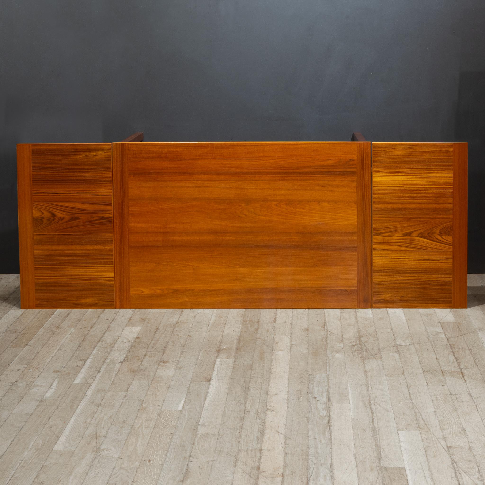 Midcentury Expandable Danish Teak Dining Table c.1960 in vendita 5