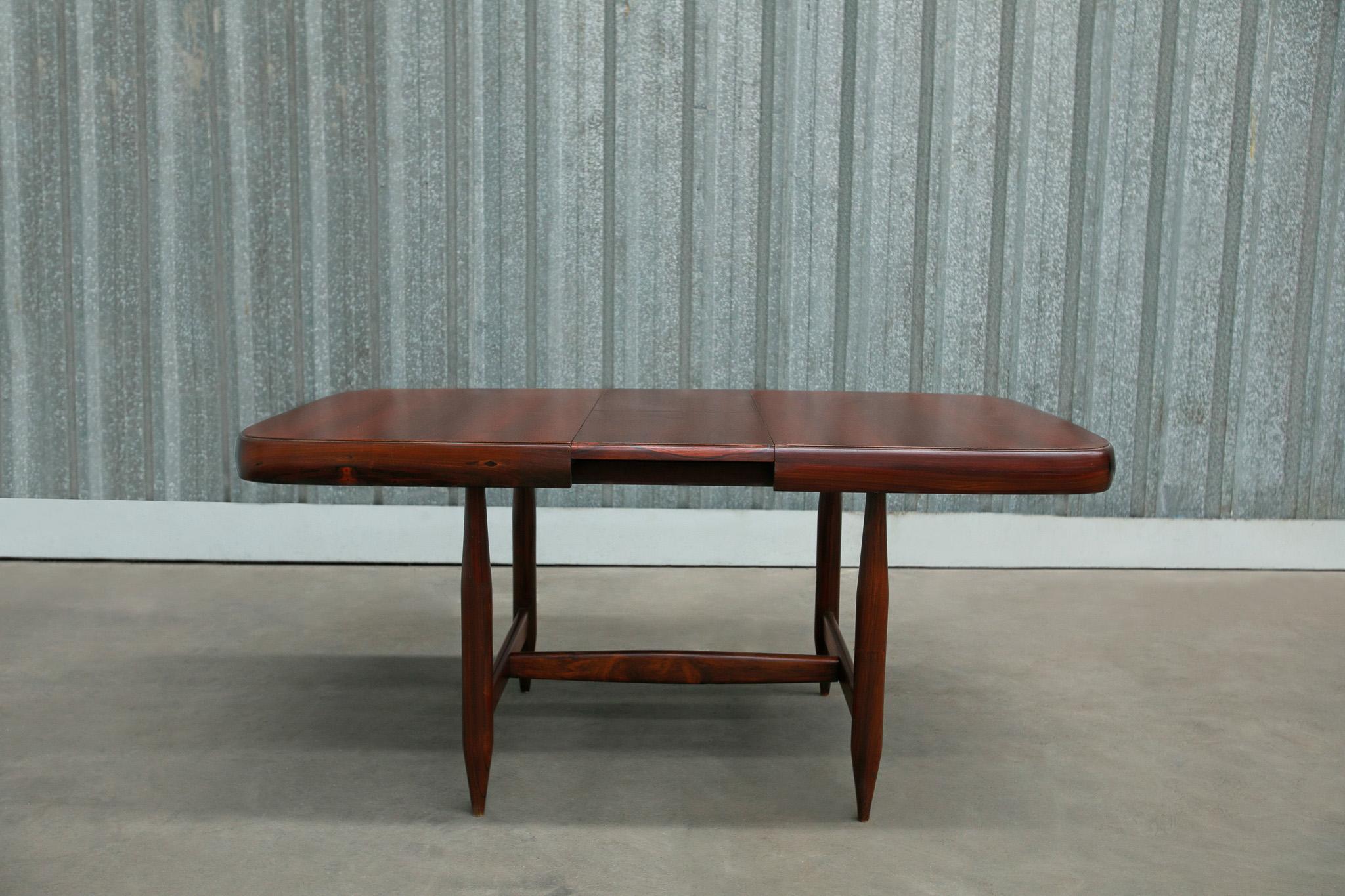Mid-Century Modern Midcentury Expandable Dining Table in Hardwood by Sergio Rodrigues, Brazil