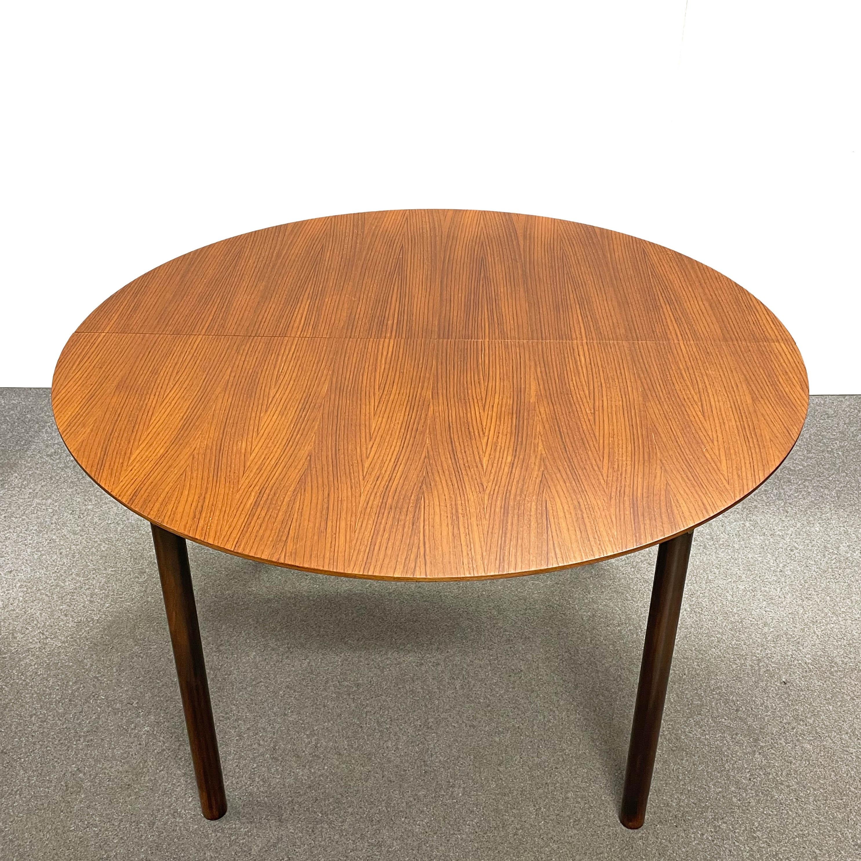 Midcentury Extendable Teak Italian Dining Table, 1970s In Good Condition In Roma, IT