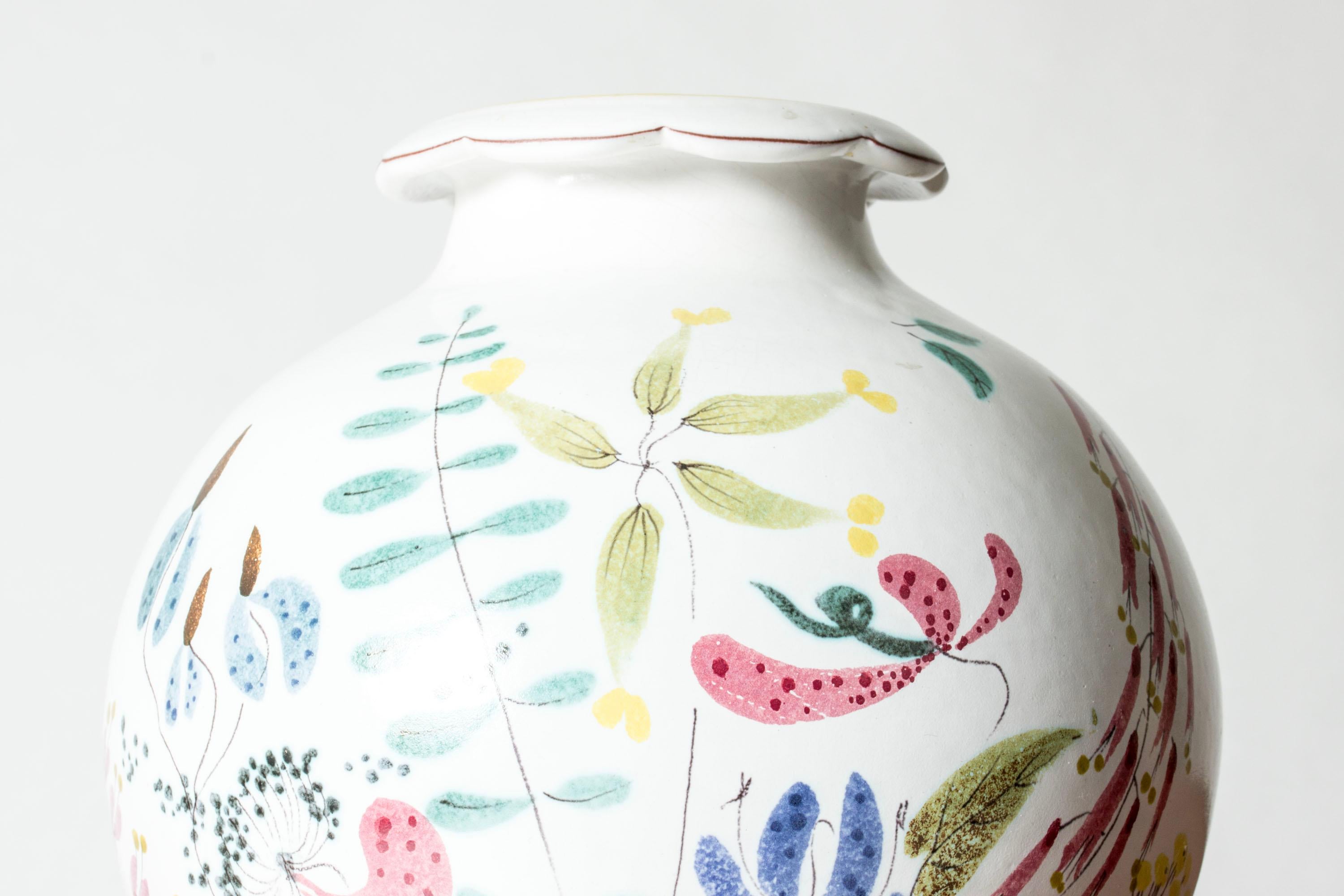 Vaso in maiolica di metà secolo, Stig Lindberg, Gustavsberg, Svezia, 1953 In condizioni buone in vendita a Stockholm, SE