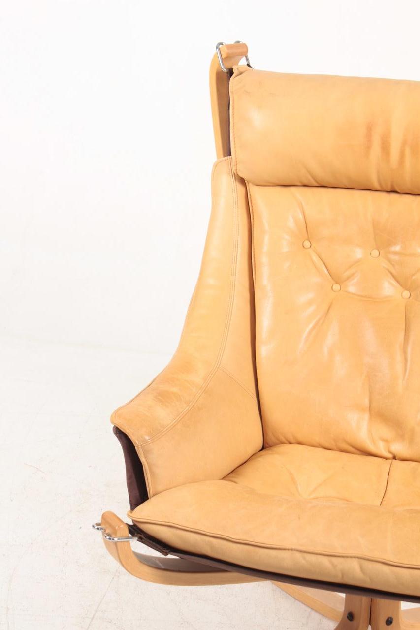 Danish Midcentury Falcon Chair in Patinated Leather by Sigurd Resell