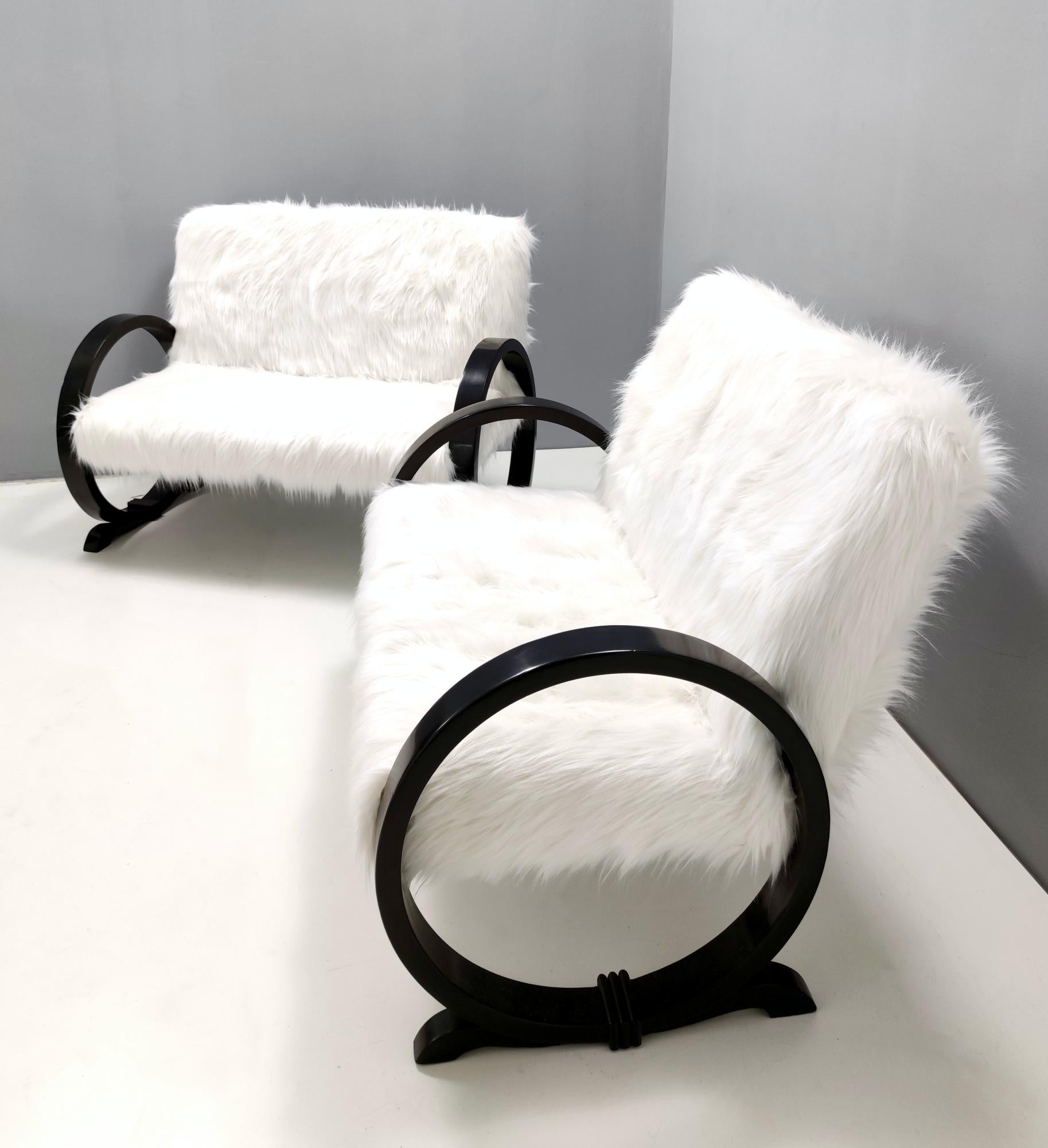 Vintage White Faux Fur Sofa with Black Wooden Frame, Italy In Excellent Condition In Bresso, Lombardy
