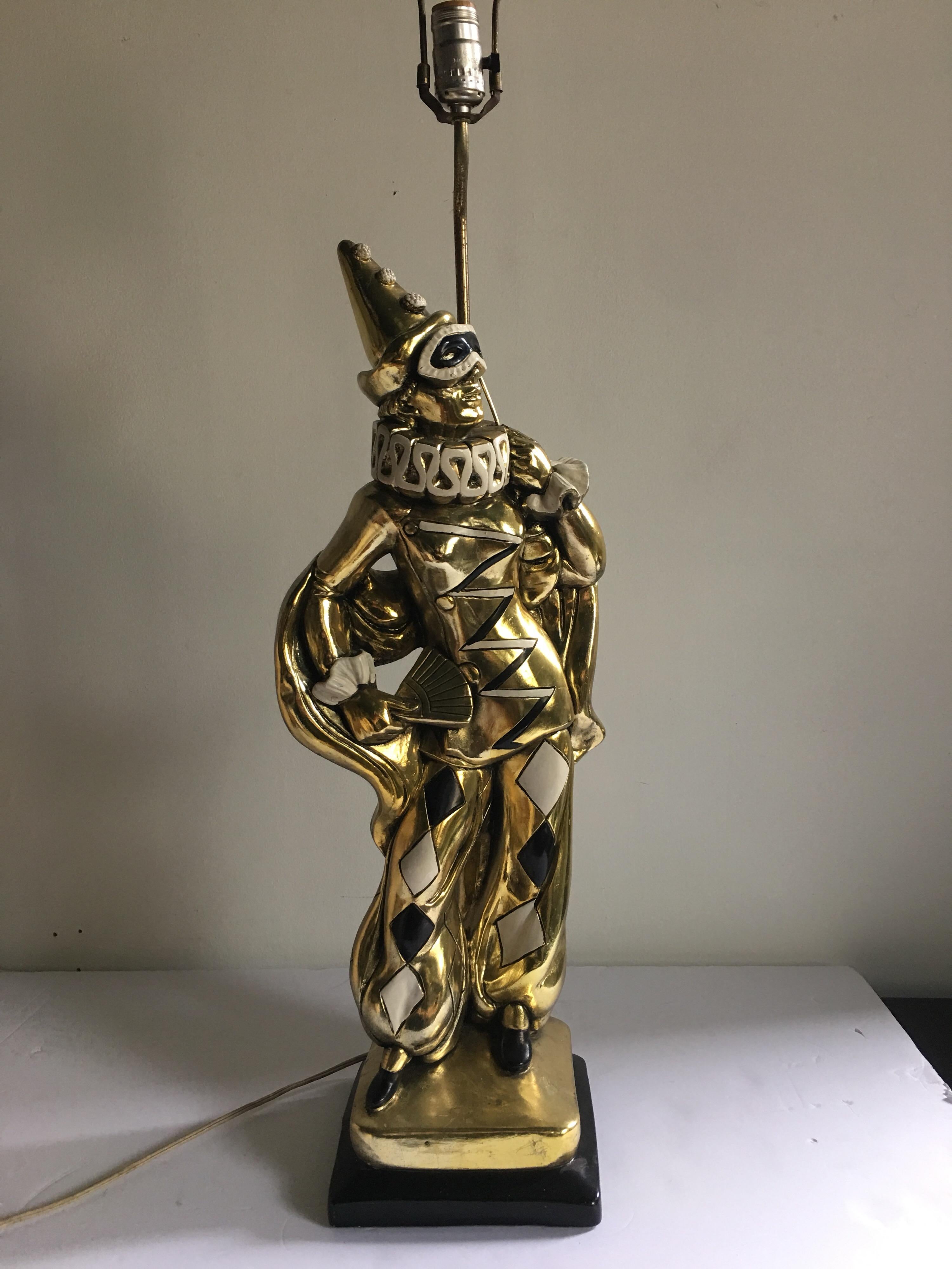 Mid-Century Modern Lampe de table en plâtre Arlequin Figural Jester Midcentury en vente