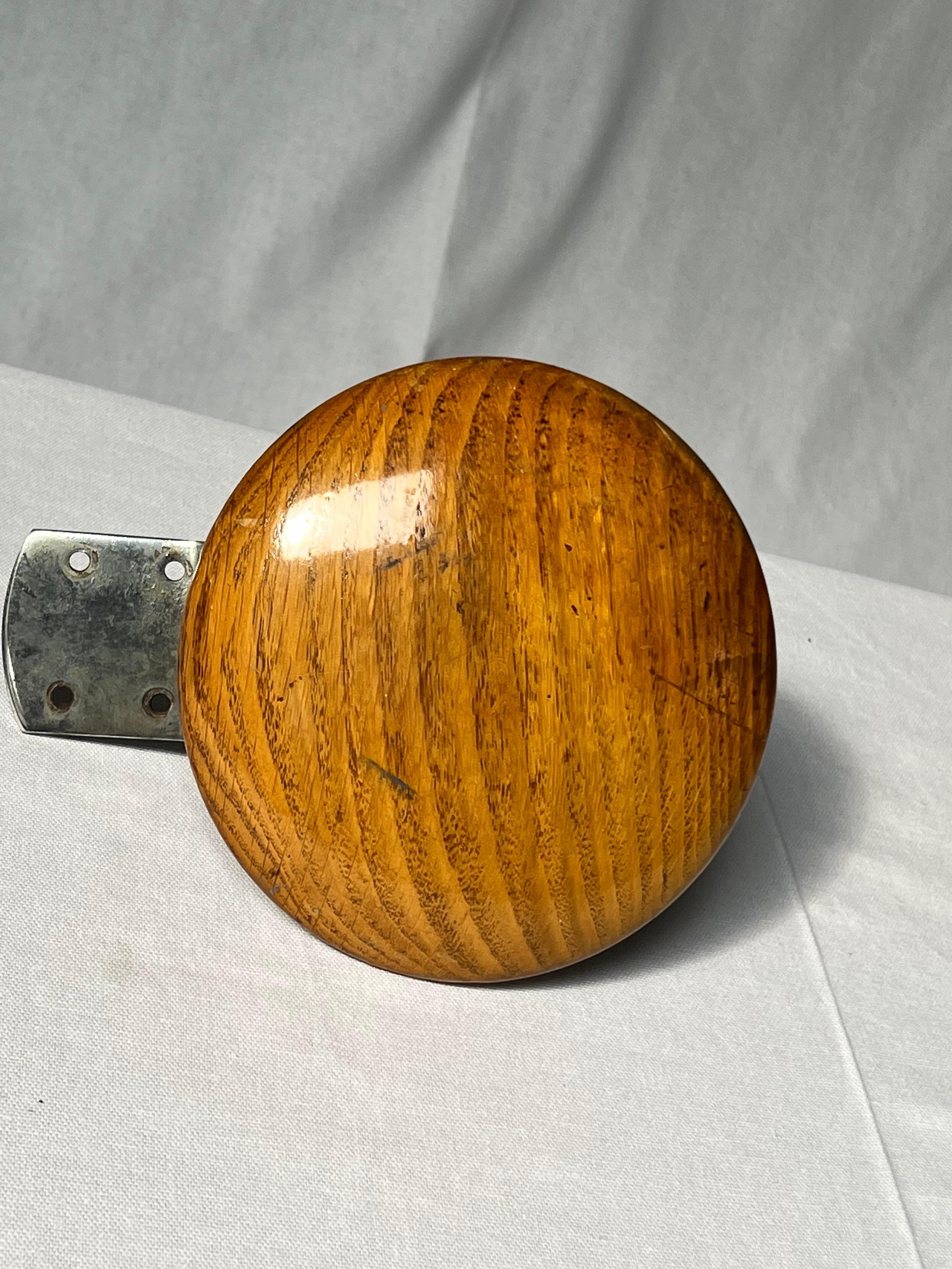Midcentury Finish oak and chrome door handle in round shape 1950's For Sale 1