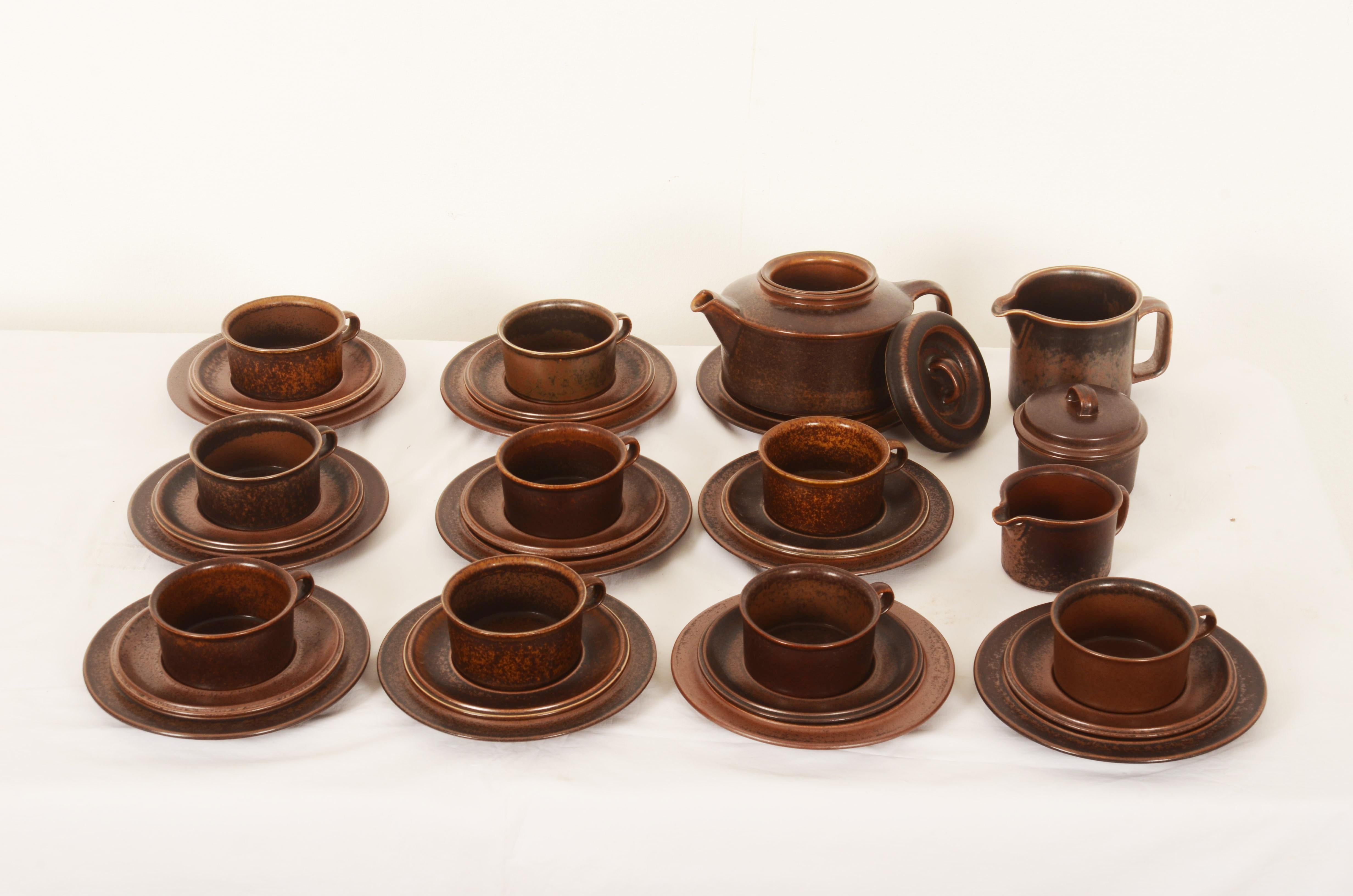 Juego de té finlandés de mediados de siglo Modelo Ruska, de Ulla Procope para Arabia en venta 10