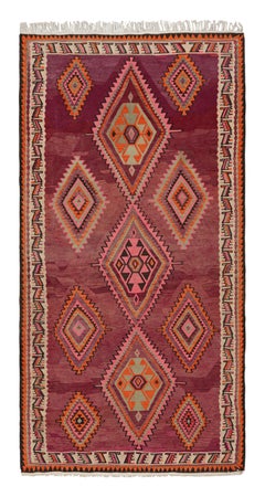 Flachgewebter, geometrischer persischer Kelim-Teppich in Beige, Rosa und Orange aus der Mitte des Jahrhunderts