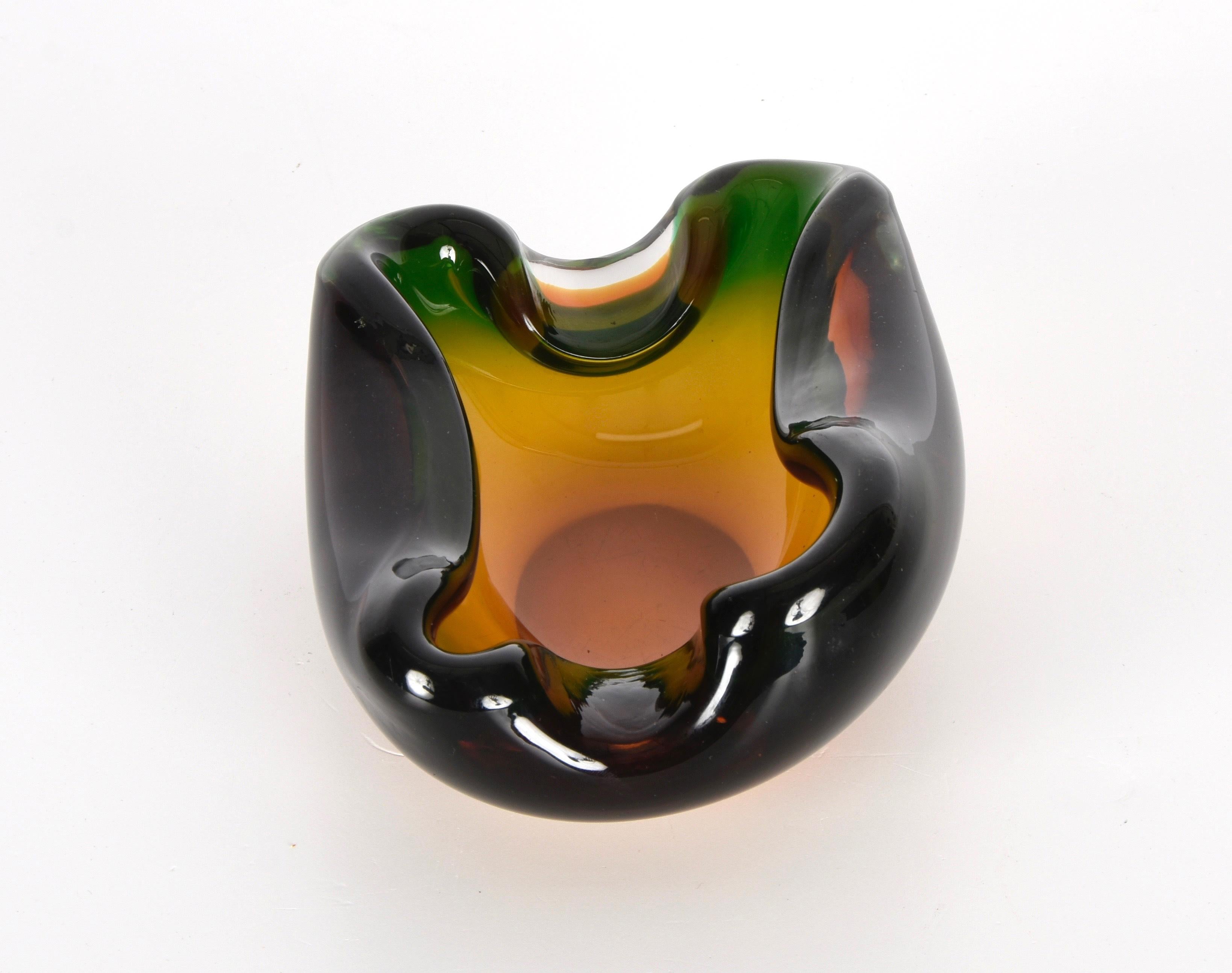 Midcentury Flavio Poli Submerged Murano Green Glass with Amber Shades Bowl, 1960 3