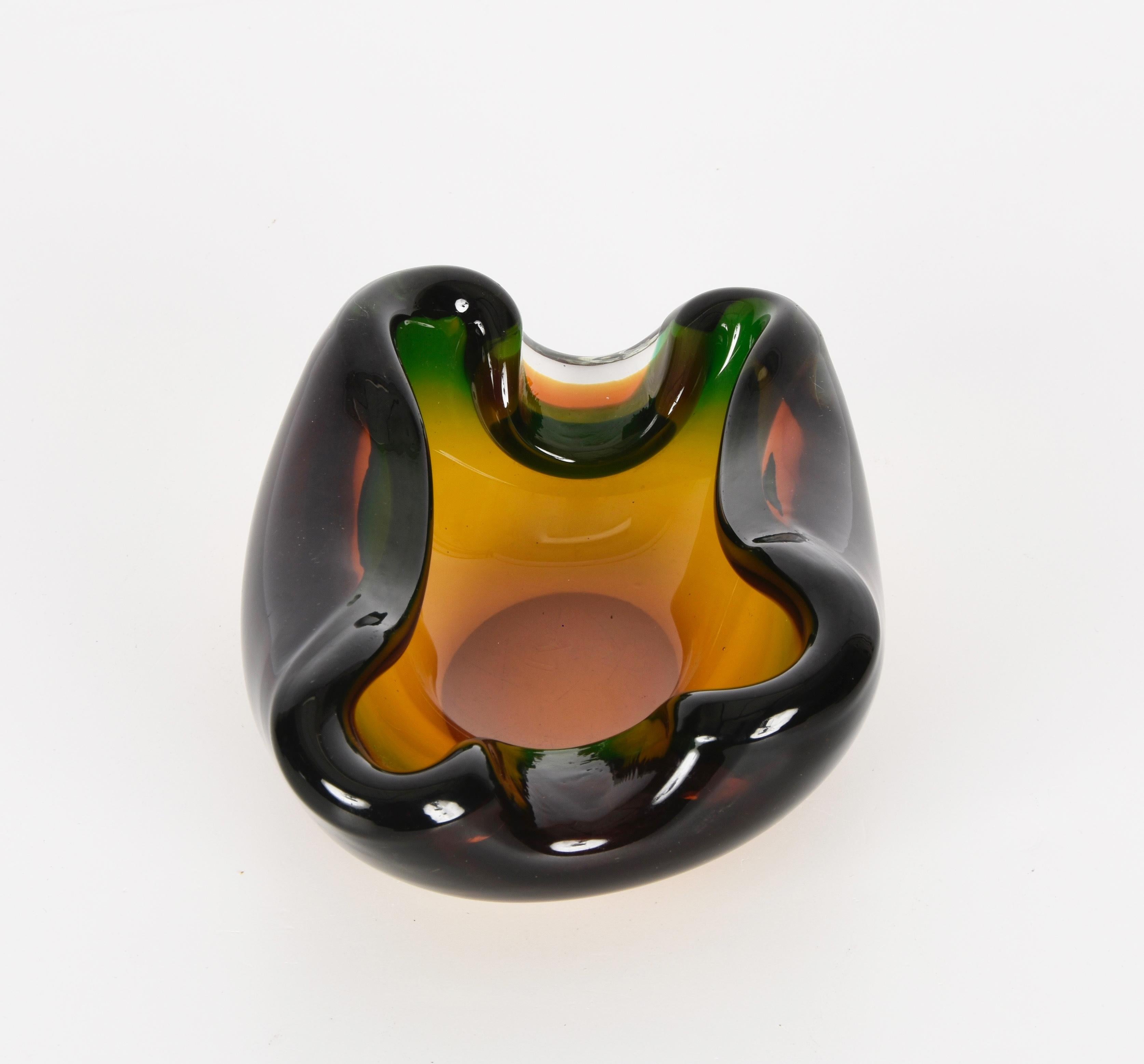 Midcentury Flavio Poli Submerged Murano Green Glass with Amber Shades Bowl, 1960 9