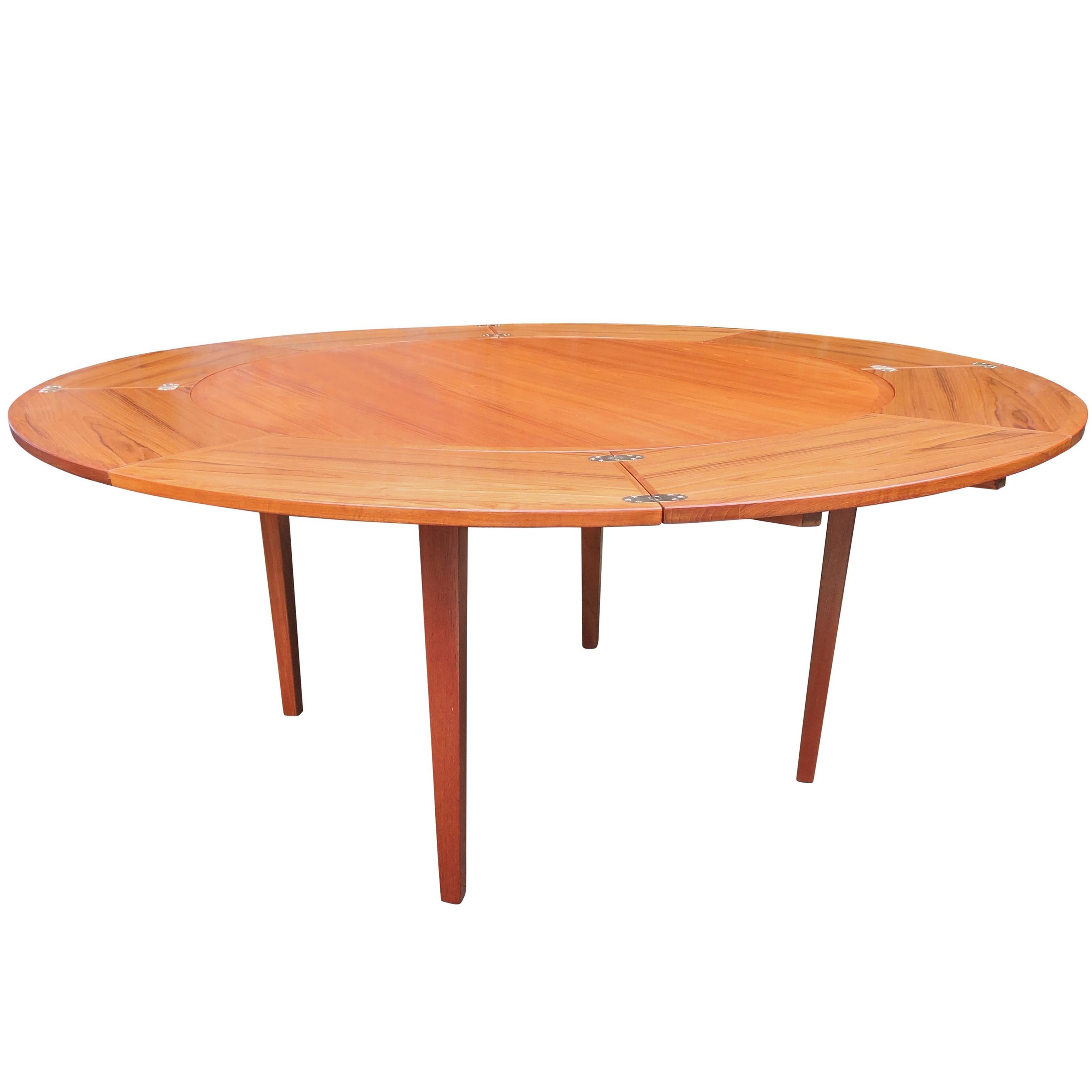 Midcentury Flip-Flap Teak Dining Table from Dyrlund, 1950s For Sale