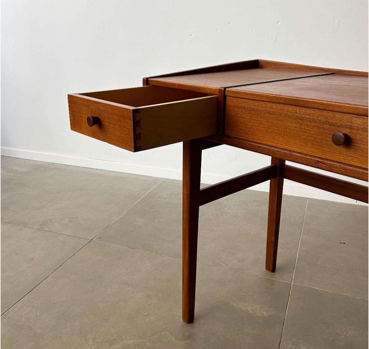 Midcentury flip top vanity make up desk with hidden mirror, 1960s Denmark In Good Condition In Tel Aviv-Yafo, Tel Aviv District