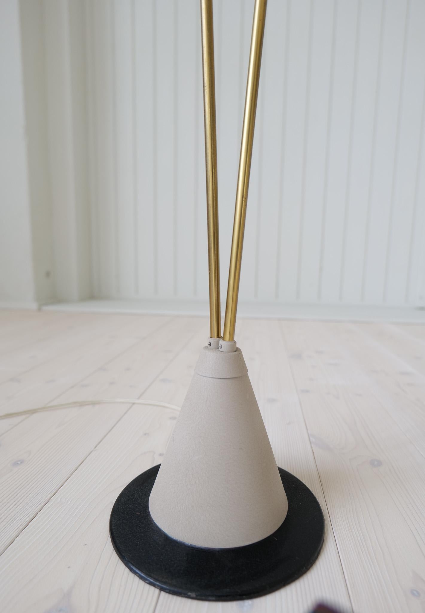 Midcentury Floor Lamp Attributed to Hans Bergström for Ateljé Lyktan Sweden 1950 For Sale 6